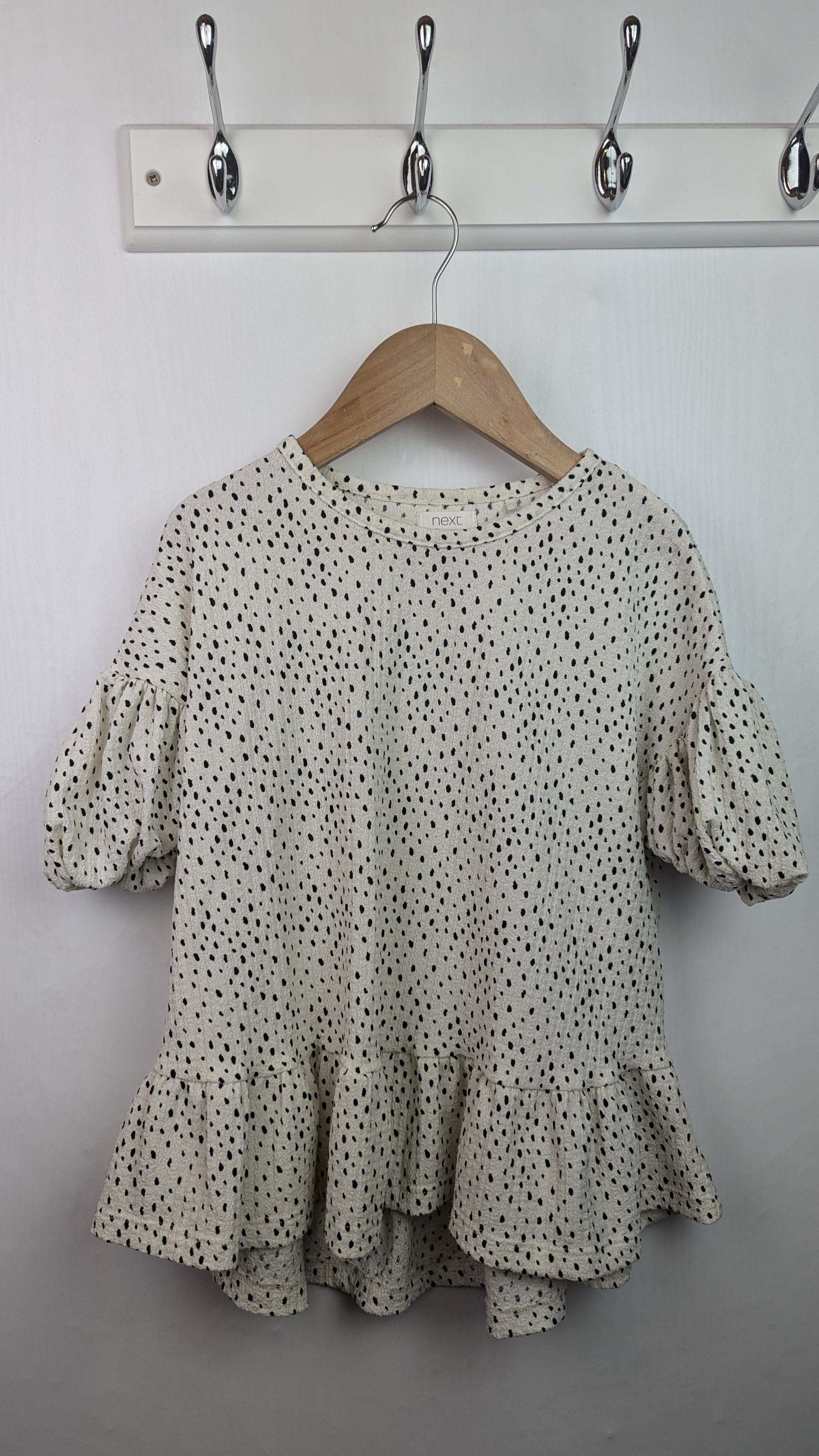 Next Cream Polka Dot Top - Girls 5 Years - Little Ones Preloved. Second Hand Children's & Preloved Baby, Kids, Girls & Boys Clothes. UK online