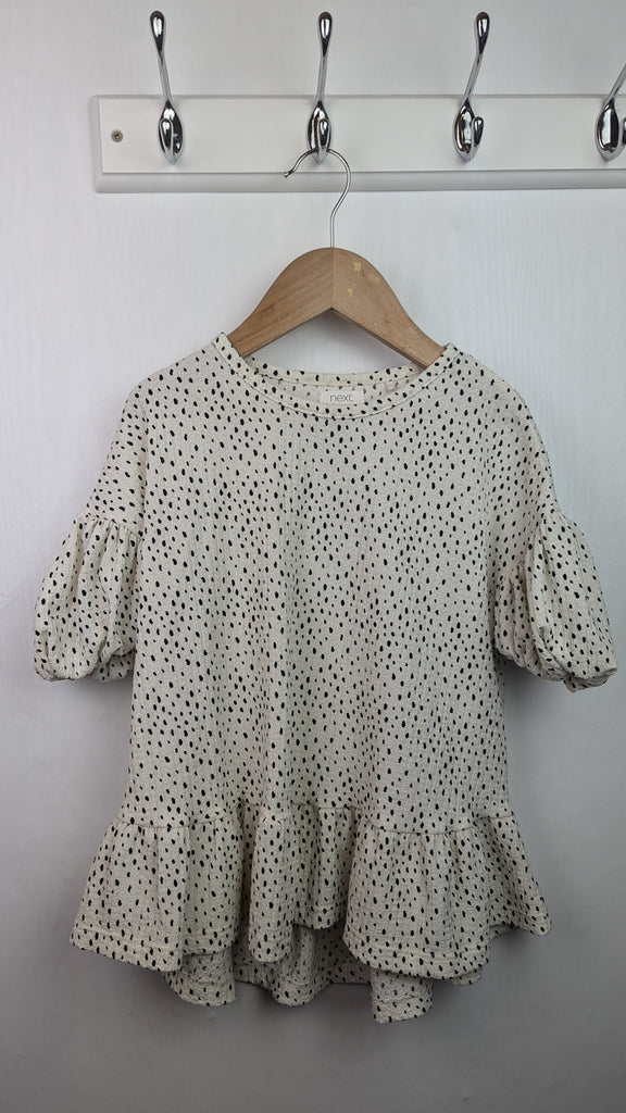 Next Cream Polka Dot Top - Girls 5 Years Next Used, Preloved, Preworn & Second Hand Baby, Kids & Children's Clothing UK Online. Cheap affordable. Brands including Next, Joules, Nutmeg Morrisons, TU, F&F, H&M.