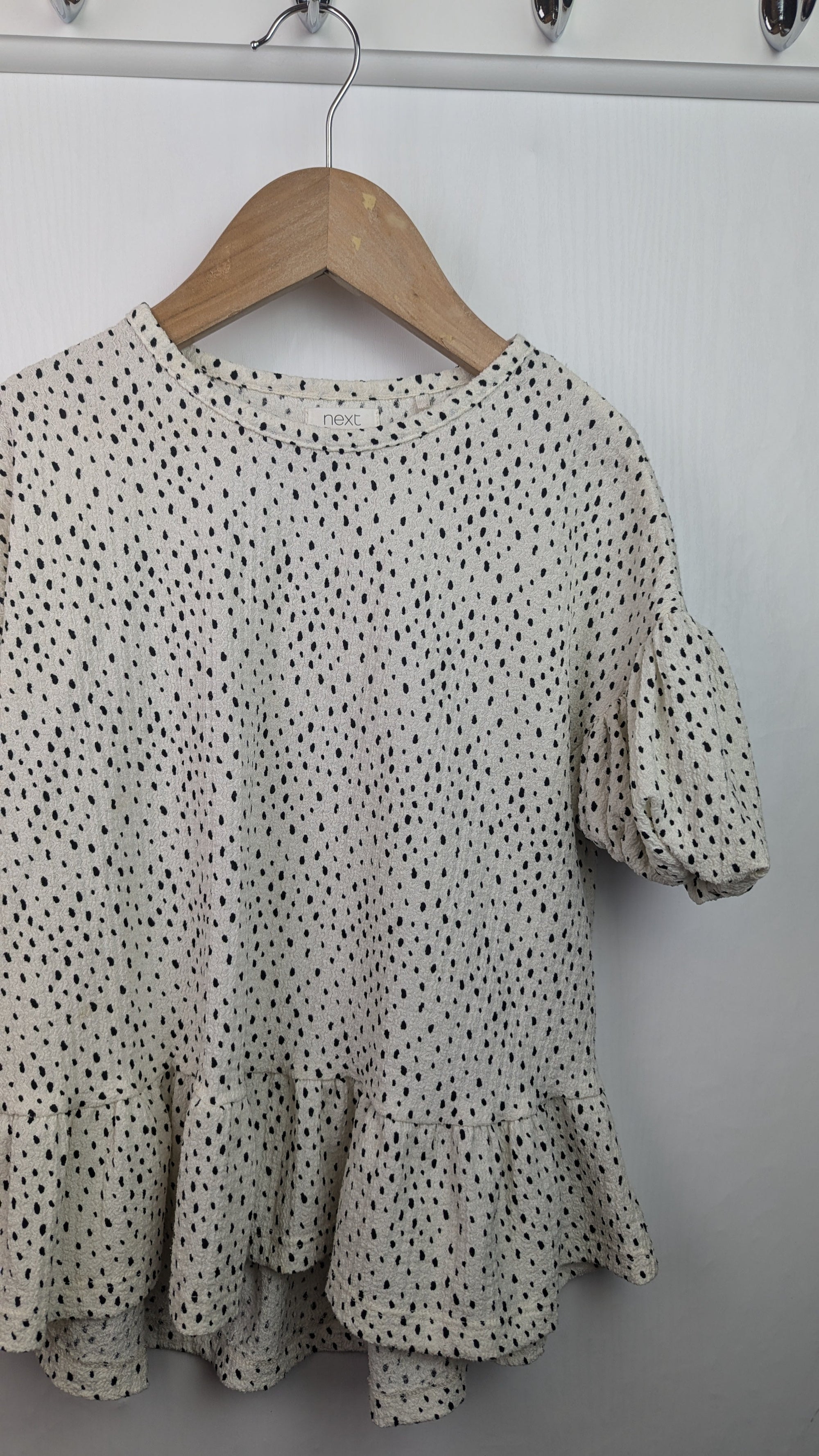 Next Cream Polka Dot Top - Girls 5 Years - Little Ones Preloved. Second Hand Children's & Preloved Baby, Kids, Girls & Boys Clothes. UK online