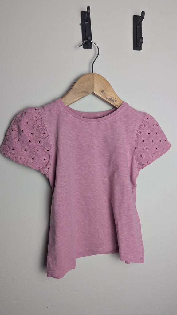 Next Dark Pink Eyelet Top - Girls 3-4 Years Little Ones Preloved Used, Preloved, Preworn & Second Hand Baby, Kids & Children's Clothing UK Online. Cheap affordable. Brands including Next, Joules, Nutmeg Morrisons, TU, F&F, H&M.