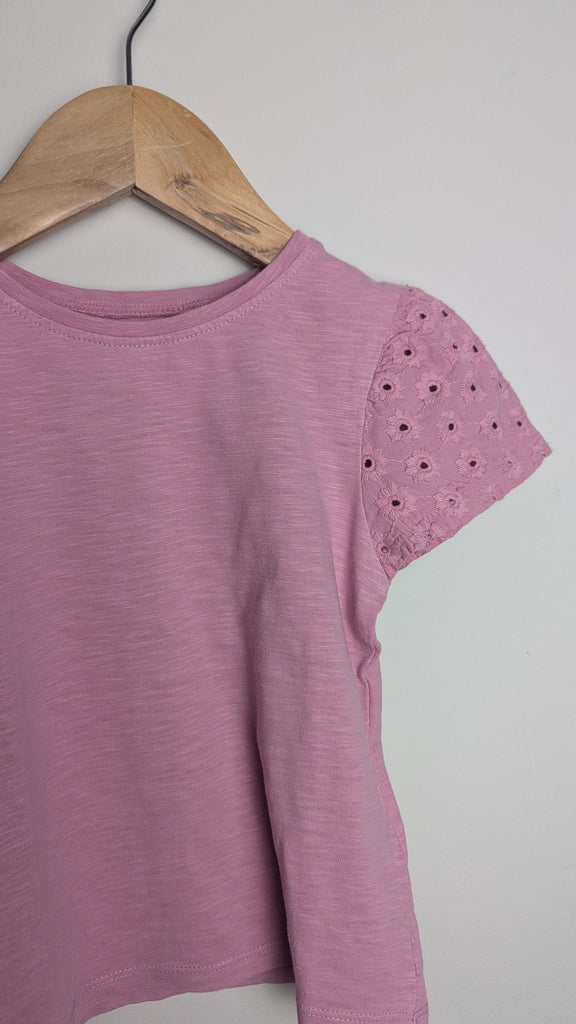 Next Dark Pink Eyelet Top - Girls 3-4 Years Little Ones Preloved Used, Preloved, Preworn & Second Hand Baby, Kids & Children's Clothing UK Online. Cheap affordable. Brands including Next, Joules, Nutmeg Morrisons, TU, F&F, H&M.