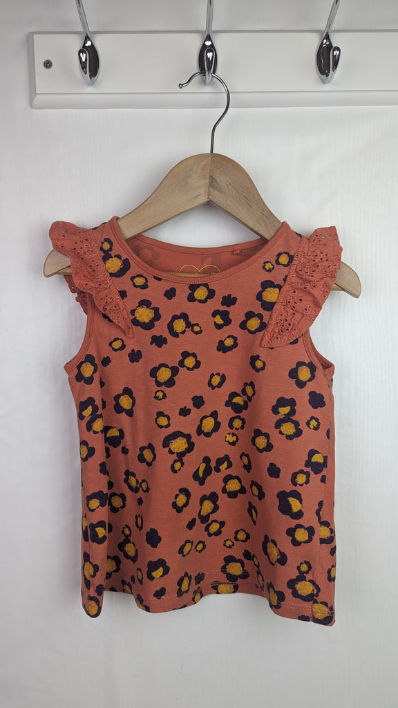 Next Floral Sleeveless Top - Girls 3-4 Years Next Used, Preloved, Preworn & Second Hand Baby, Kids & Children's Clothing UK Online. Cheap affordable. Brands including Next, Joules, Nutmeg Morrisons, TU, F&F, H&M.