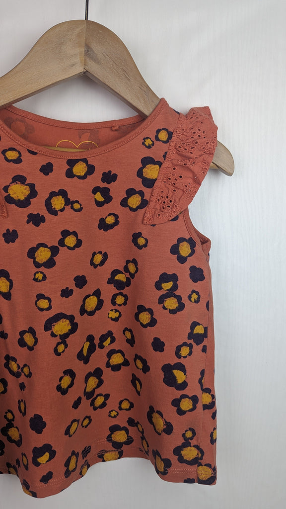 Next Floral Sleeveless Top - Girls 3-4 Years Next Used, Preloved, Preworn Baby, Girls & Boys Clothes. Kids & Children's second hand Clothing UK Online. Cheap affordable. Brands including Next, Joules, Nutmeg Morrisons, TU, F&F, H&M.