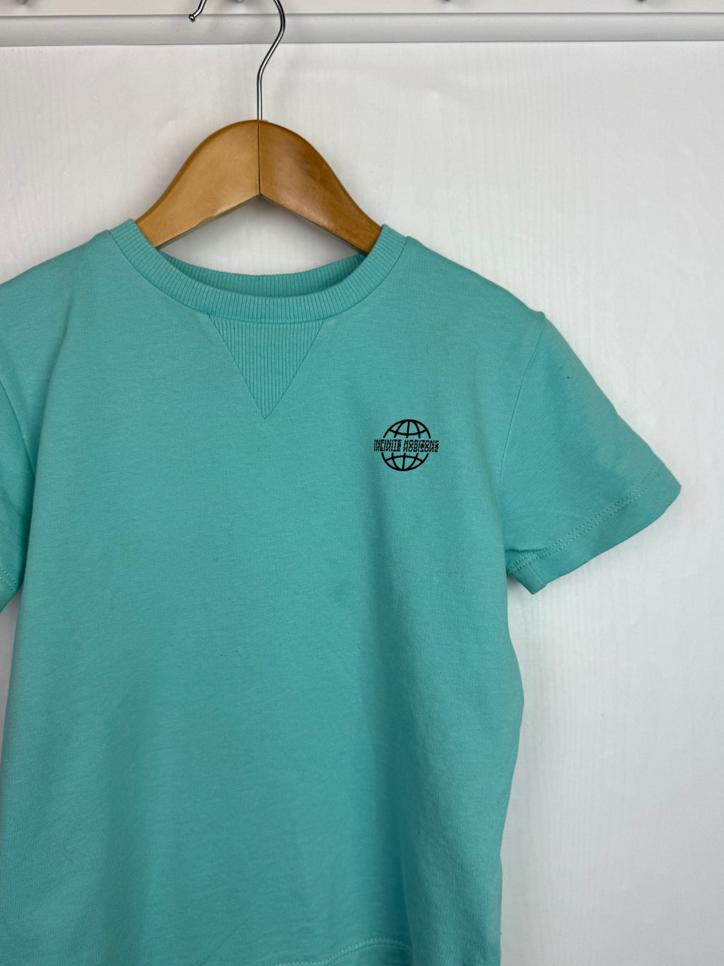 Next Light Blue Top - Boys 4 Years - Little Ones Preloved. Second Hand Children's & Preloved Baby, Kids, Girls & Boys Clothes. UK online