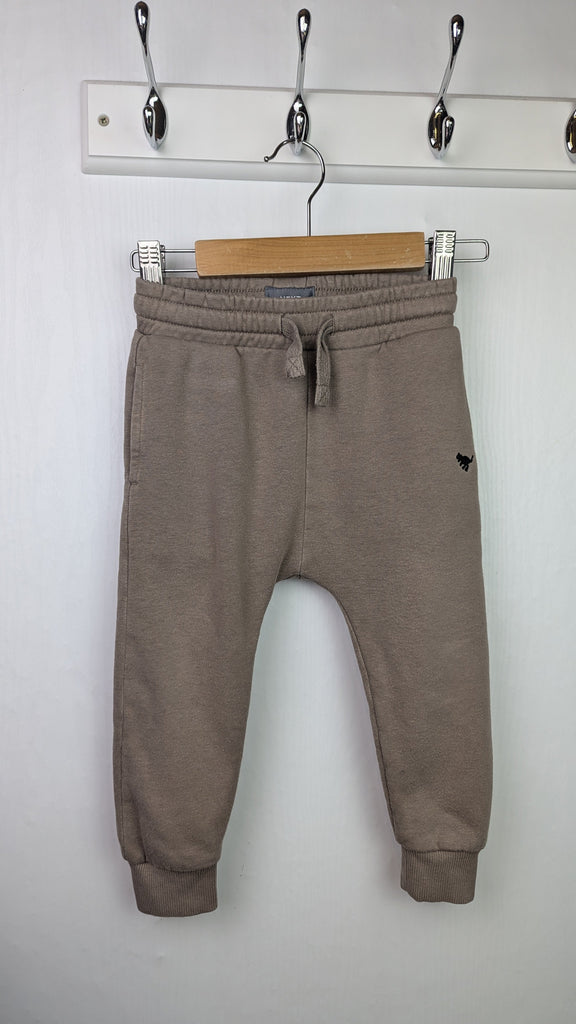 Next Light Brown Joggers - Boys 18-24 Months Little Ones Preloved Used, Preloved, Preworn & Second Hand Baby, Kids & Children's Clothing UK Online. Cheap affordable. Brands including Next, Joules, Nutmeg Morrisons, TU, F&F, H&M.