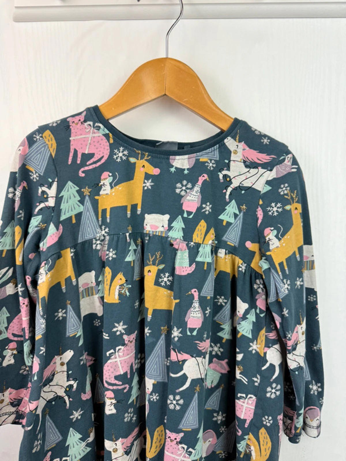 Next Long Sleeve Christmas Dress - Girls 3 - 4 Years - Little Ones Preloved. Second Hand Children's & Preloved Baby, Kids, Girls & Boys Clothes. UK online