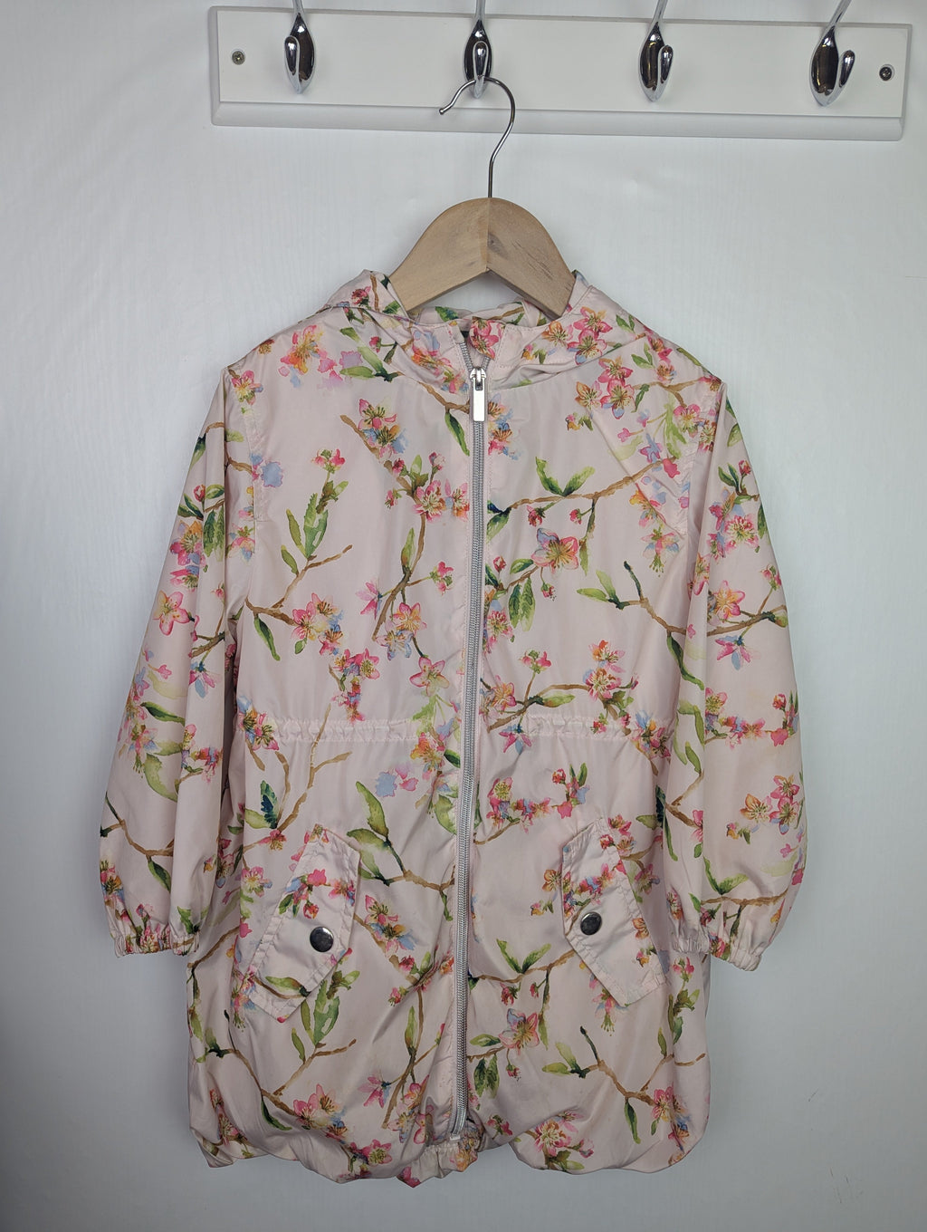 Next Pink Floral Raincoat - Girls 5 Years - Little Ones Preloved. Second Hand Children's & Preloved Baby, Kids, Girls & Boys Clothes. UK online
