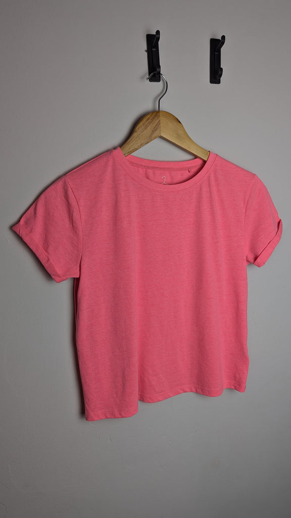 Next Plain Pink Tee Top - Girls 10 Years Little Ones Preloved Used, Preloved, Preworn & Second Hand Baby, Kids & Children's Clothing UK Online. Cheap affordable. Brands including Next, Joules, Nutmeg Morrisons, TU, F&F, H&M.