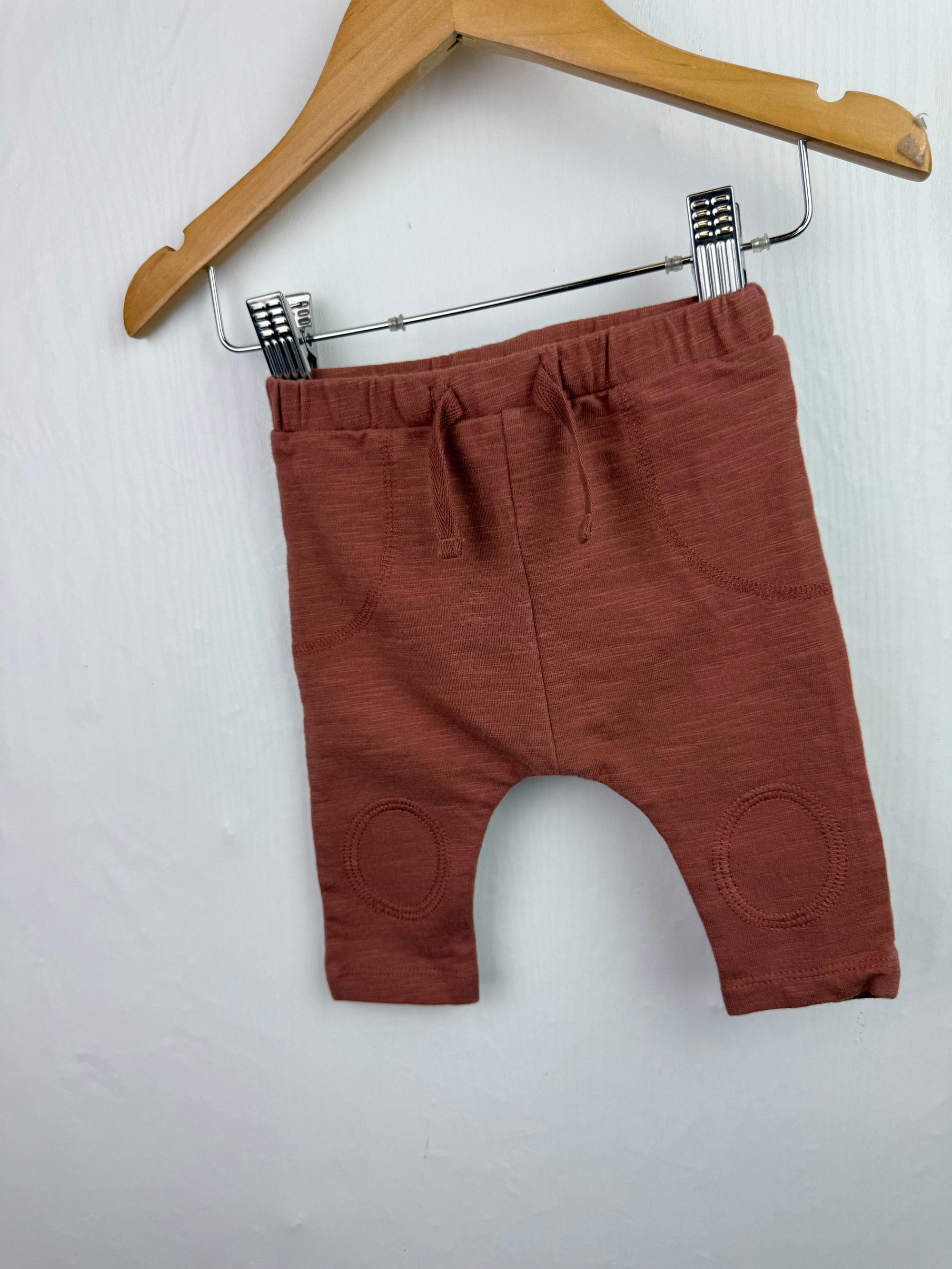 Next Rust Brown Leggings - Unisex Baby 0 - 3 Months - Little Ones Preloved. Second Hand Children's & Preloved Baby, Kids, Girls & Boys Clothes. UK online