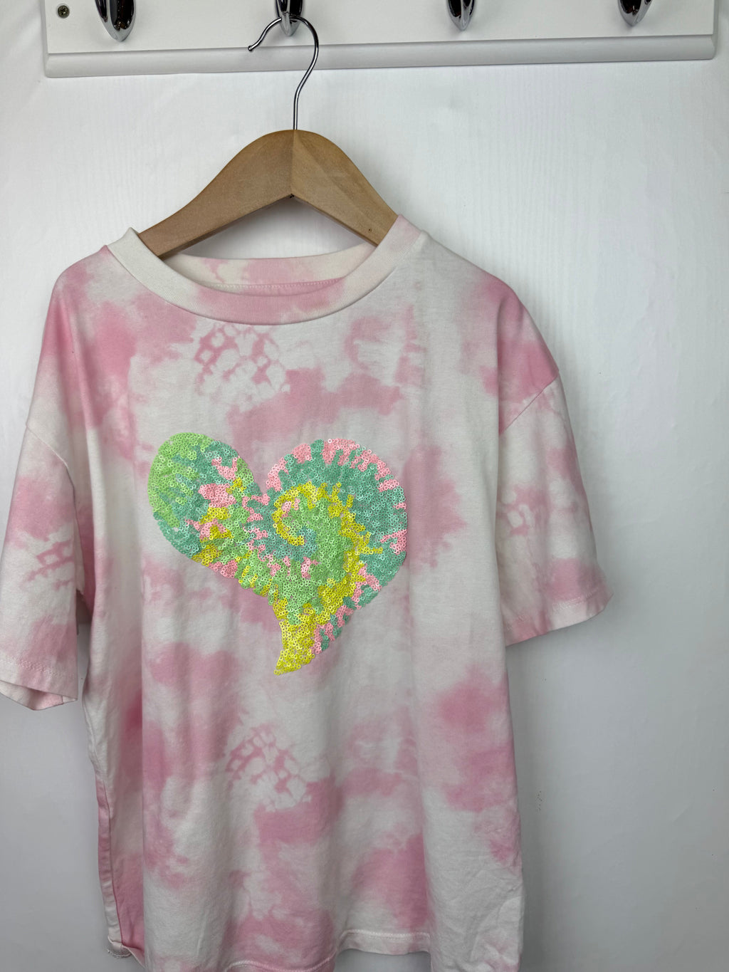 Next Tie Dye Sequin Heart Top - Girls 8 Years - Little Ones Preloved. Second Hand Children's & Preloved Baby, Kids, Girls & Boys Clothes. UK online