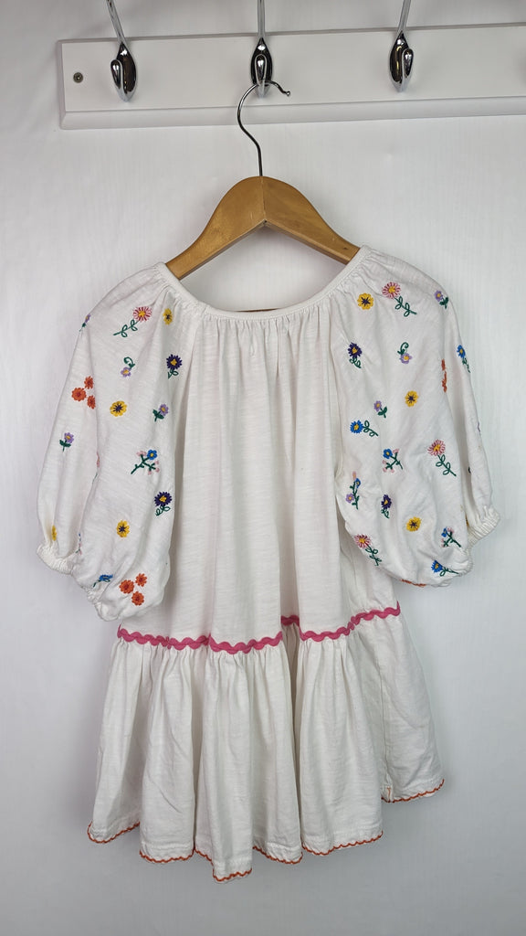 Next White & Floral Top - Girls 9 Years Next Used, Preloved, Preworn & Second Hand Baby, Kids & Children's Clothing UK Online. Cheap affordable. Brands including Next, Joules, Nutmeg Morrisons, TU, F&F, H&M.