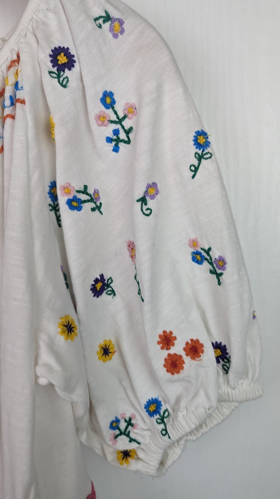 Next White & Floral Top - Girls 9 Years Next Used, Preloved, Preworn & Second Hand Baby, Kids & Children's Clothing UK Online. Cheap affordable. Brands including Next, Joules, Nutmeg Morrisons, TU, F&F, H&M.