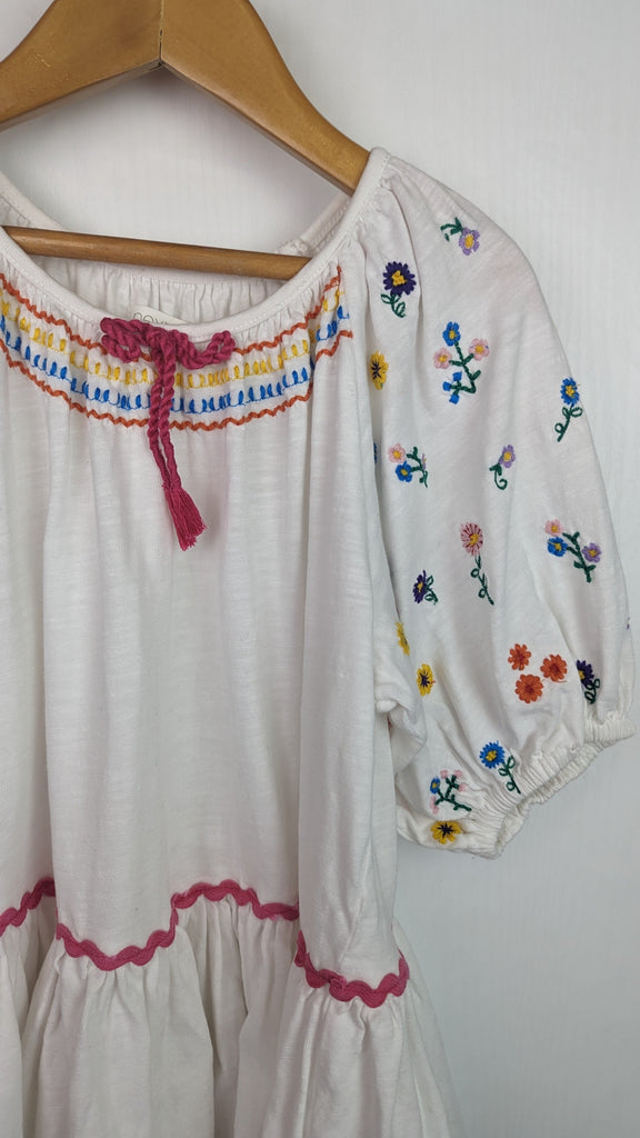 Next White & Floral Top - Girls 9 Years Next Used, Preloved, Preworn & Second Hand Baby, Kids & Children's Clothing UK Online. Cheap affordable. Brands including Next, Joules, Nutmeg Morrisons, TU, F&F, H&M.