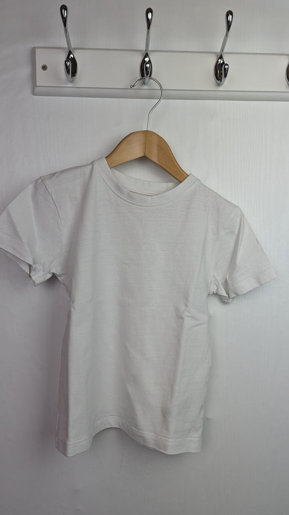 Next White Short Sleeve Top - Unisex 4 Years Little Ones Preloved Used, Preloved, Preworn & Second Hand Baby, Kids & Children's Clothing UK Online. Cheap affordable. Brands including Next, Joules, Nutmeg Morrisons, TU, F&F, H&M.