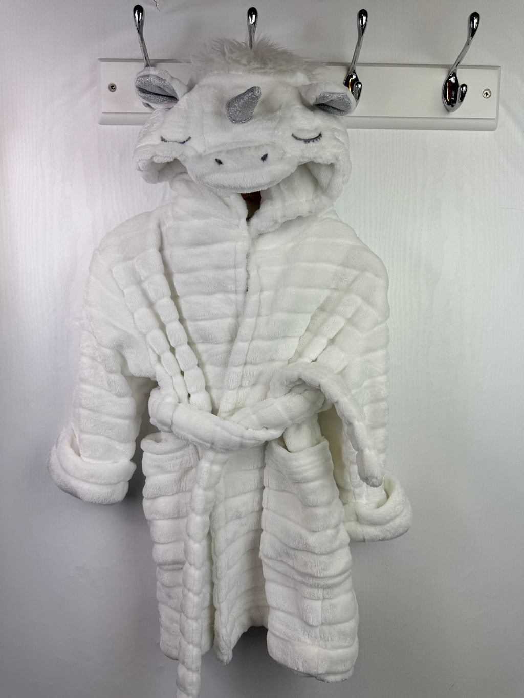 Next White Unicorn Dressing Gown - Girls 18 - 24 Months - Little Ones Preloved. Second Hand Children's & Preloved Baby, Kids, Girls & Boys Clothes. UK online