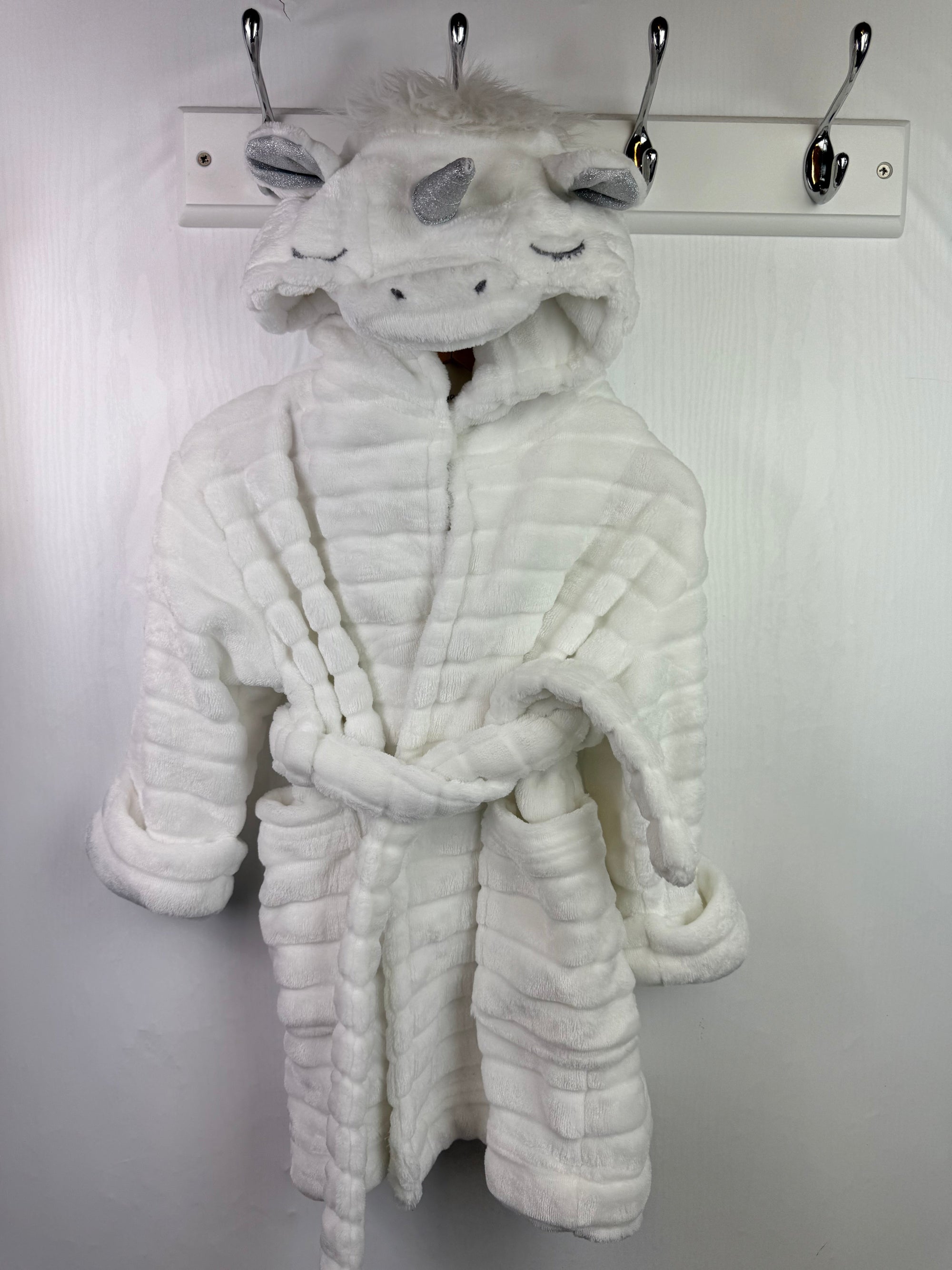 Next White Unicorn Dressing Gown - Girls 18 - 24 Months - Little Ones Preloved. Second Hand Children's & Preloved Baby, Kids, Girls & Boys Clothes. UK online