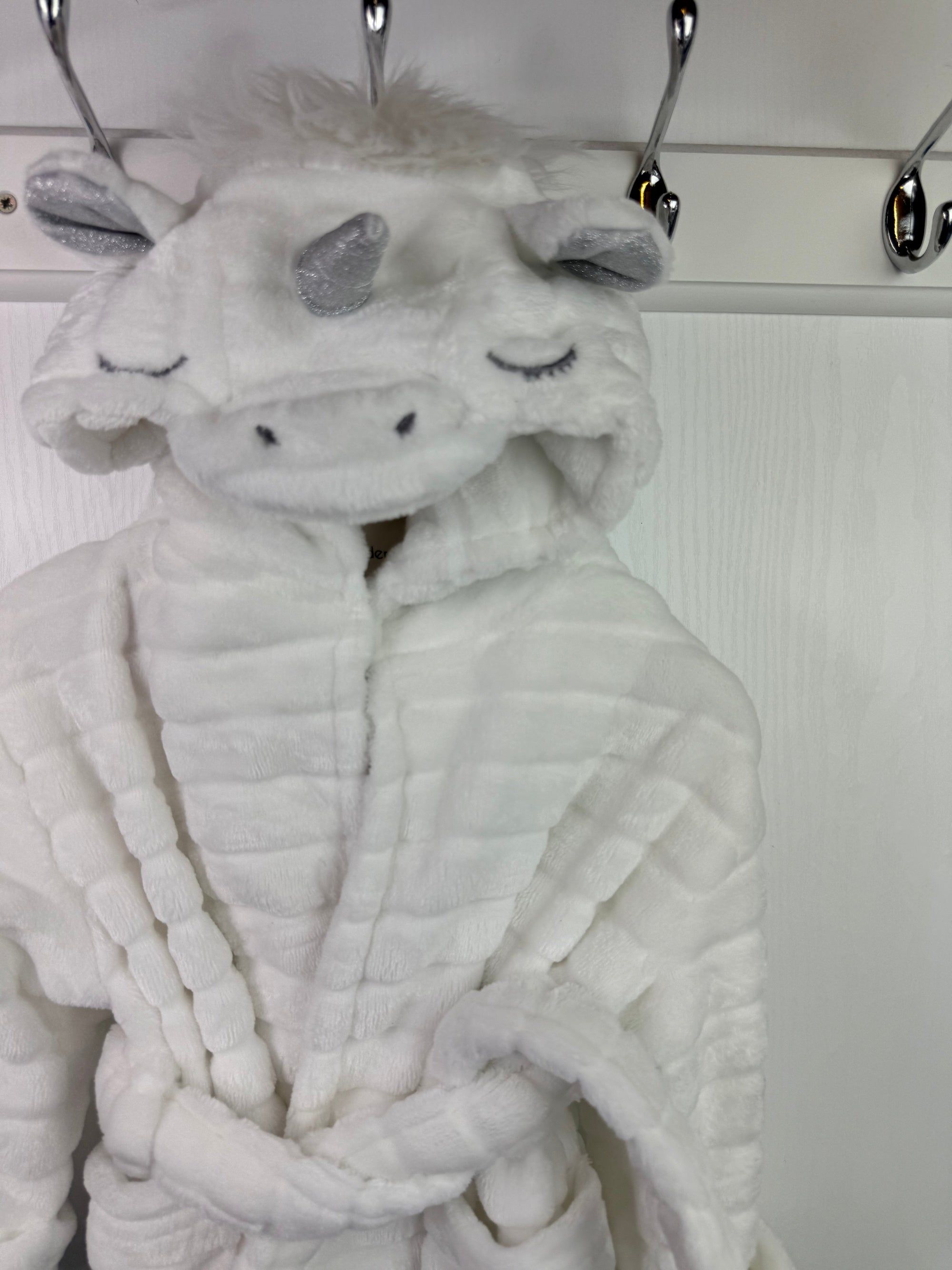 Next White Unicorn Dressing Gown - Girls 18 - 24 Months - Little Ones Preloved. Second Hand Children's & Preloved Baby, Kids, Girls & Boys Clothes. UK online
