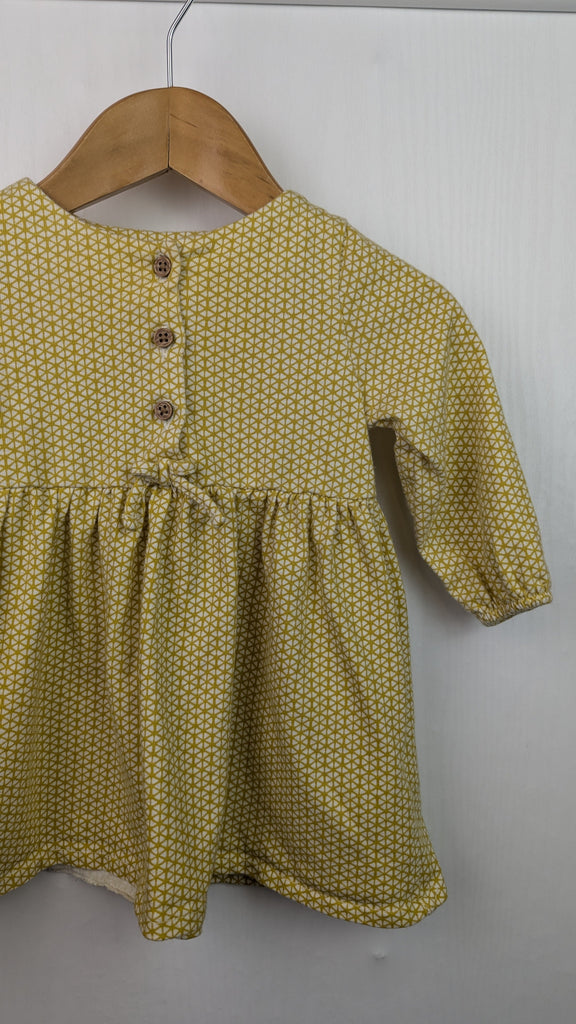 Next Yellow Geometric Dress - Girls 3-6 Months Next Used, Preloved, Preworn & Second Hand Baby, Kids & Children's Clothing UK Online. Cheap affordable. Brands including Next, Joules, Nutmeg Morrisons, TU, F&F, H&M.