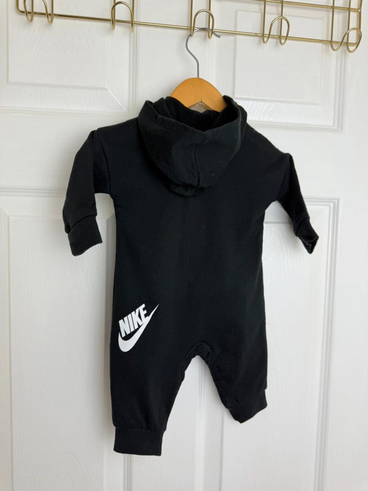 Nike Black Zip Footless Romper - Baby 3 Months - Little Ones Preloved. Second Hand Children's & Preloved Baby, Kids, Girls & Boys Clothes. UK online