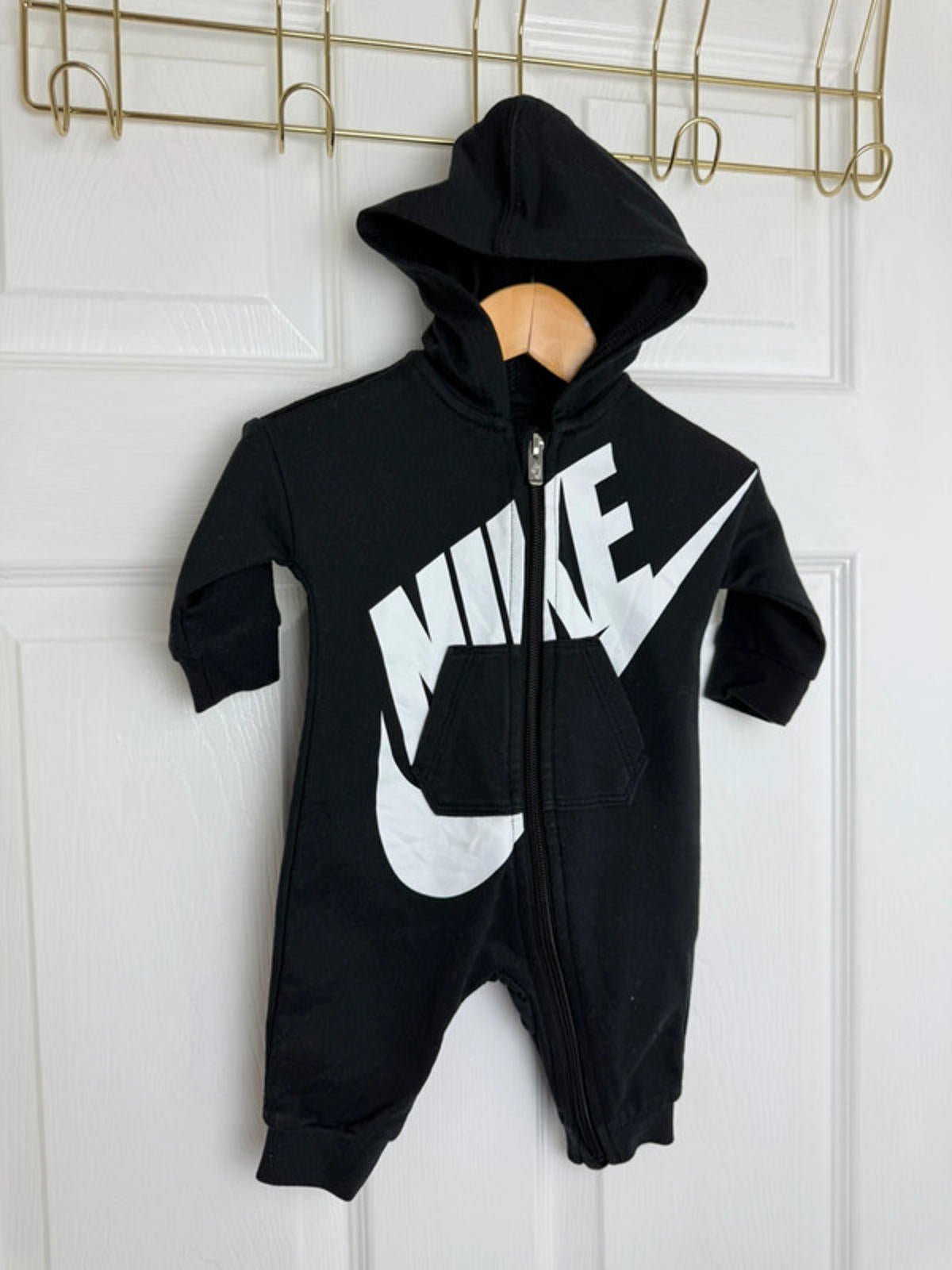 Nike Black Zip Footless Romper - Baby 3 Months - Little Ones Preloved. Second Hand Children's & Preloved Baby, Kids, Girls & Boys Clothes. UK online