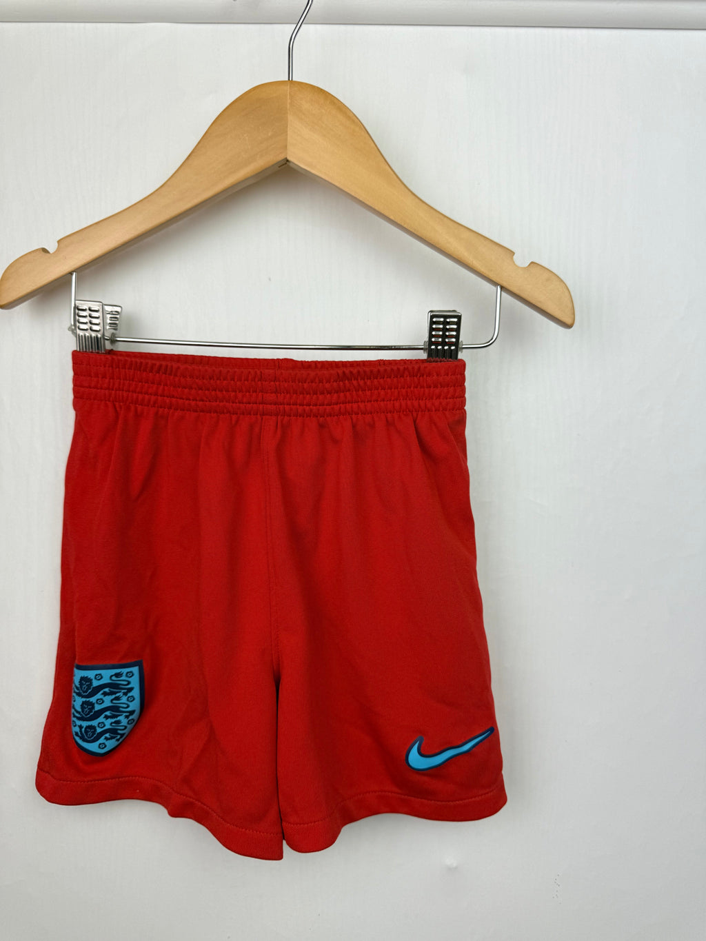 Nike Red England Sports Shorts - Boys 2 - 3 Years - Little Ones Preloved. Second Hand Children's & Preloved Baby, Kids, Girls & Boys Clothes. UK online