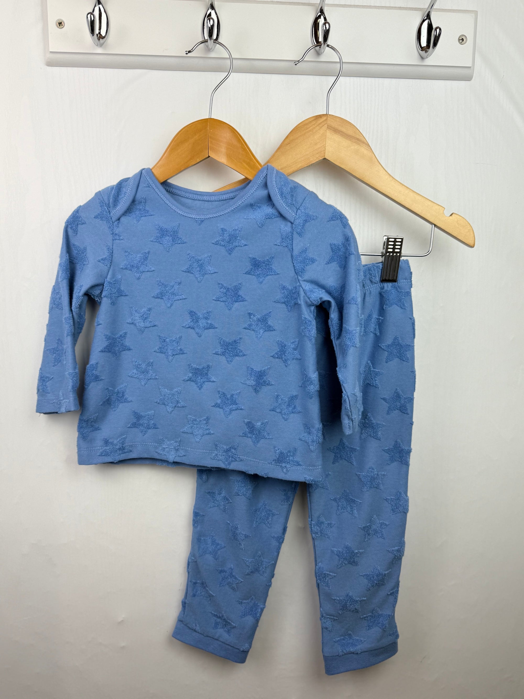 Nutmeg Blue Star Top & Bottoms Outfit - Boys 6 - 9 Months - Little Ones Preloved. Second Hand Children's & Preloved Baby, Kids, Girls & Boys Clothes. UK online