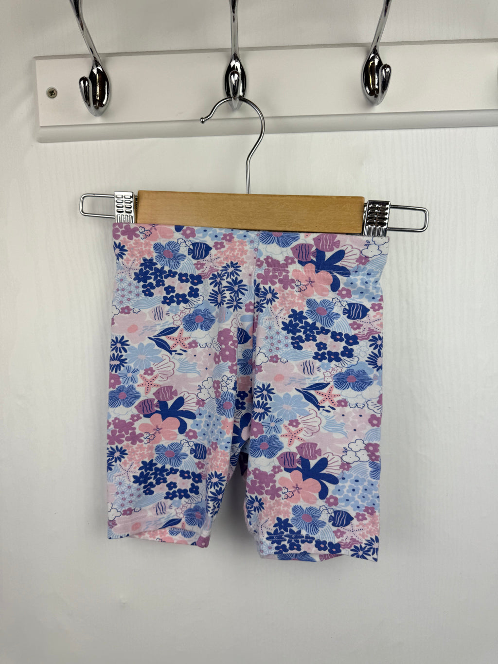 Nutmeg Floral Cycle Shorts - Girls 3 - 4 Years - Little Ones Preloved. Second Hand Children's & Preloved Baby, Kids, Girls & Boys Clothes. UK online