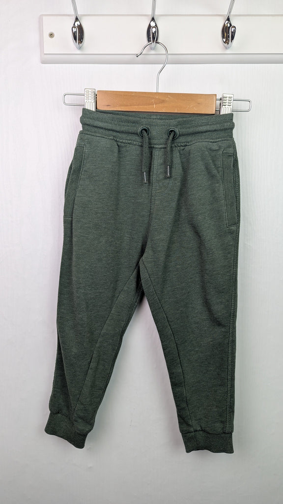 Nutmeg Green Joggers - Boys 2-3 Years Little Ones Preloved Used, Preloved, Preworn & Second Hand Baby, Kids & Children's Clothing UK Online. Cheap affordable. Brands including Next, Joules, Nutmeg Morrisons, TU, F&F, H&M.