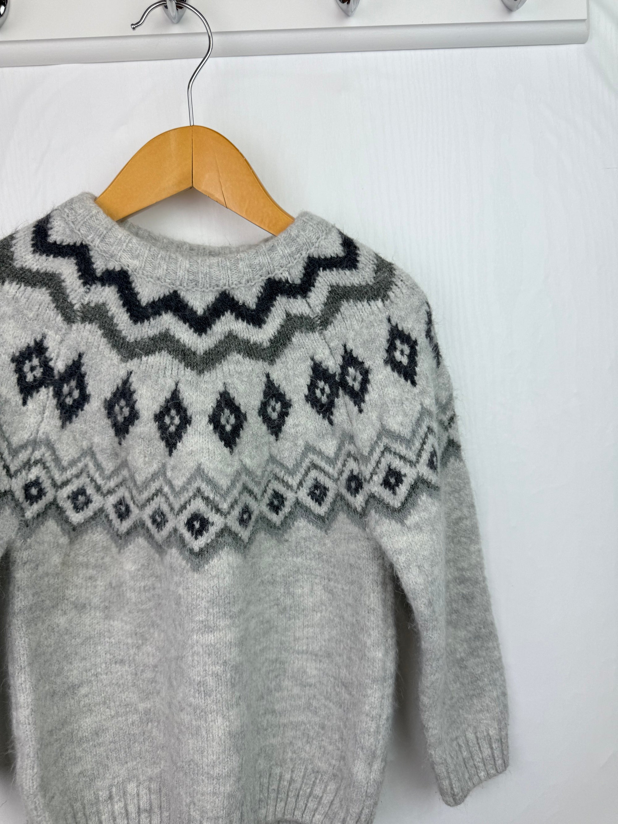 Nutmeg Grey Knit Jumper - Unisex 4 - 5 Years - Little Ones Preloved. Second Hand Children's & Preloved Baby, Kids, Girls & Boys Clothes. UK online