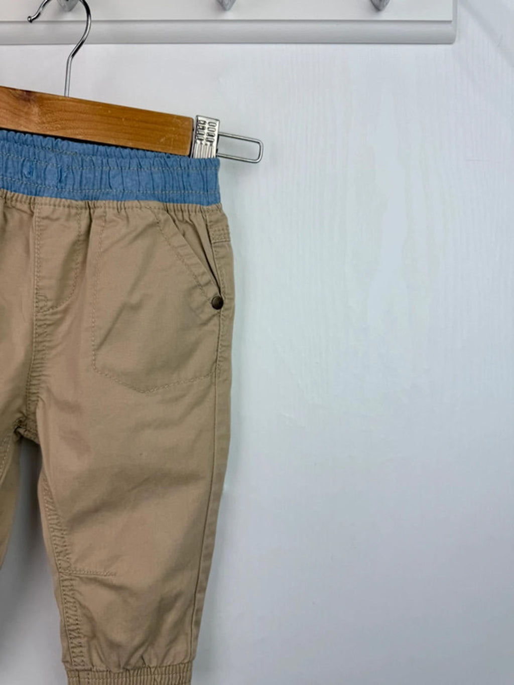 Nutmeg Light Brown Cargo Trousers - Boys 6 - 9 Months - Little Ones Preloved. Second Hand Children's & Preloved Baby, Kids, Girls & Boys Clothes. UK online