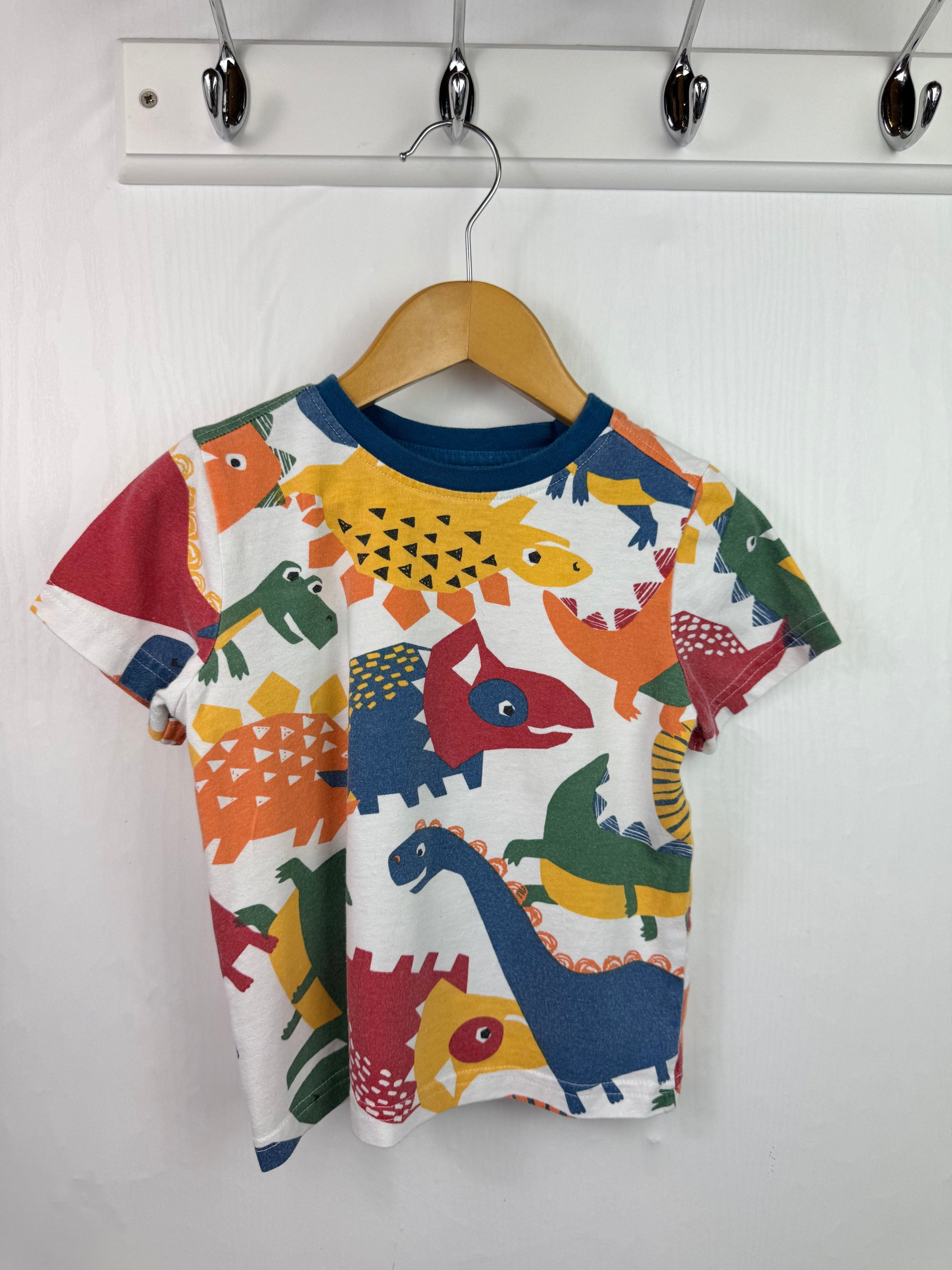 Nutmeg Short Sleeve Top - Boys 18 - 24 Months - Little Ones Preloved. Second Hand Children's & Preloved Baby, Kids, Girls & Boys Clothes. UK online