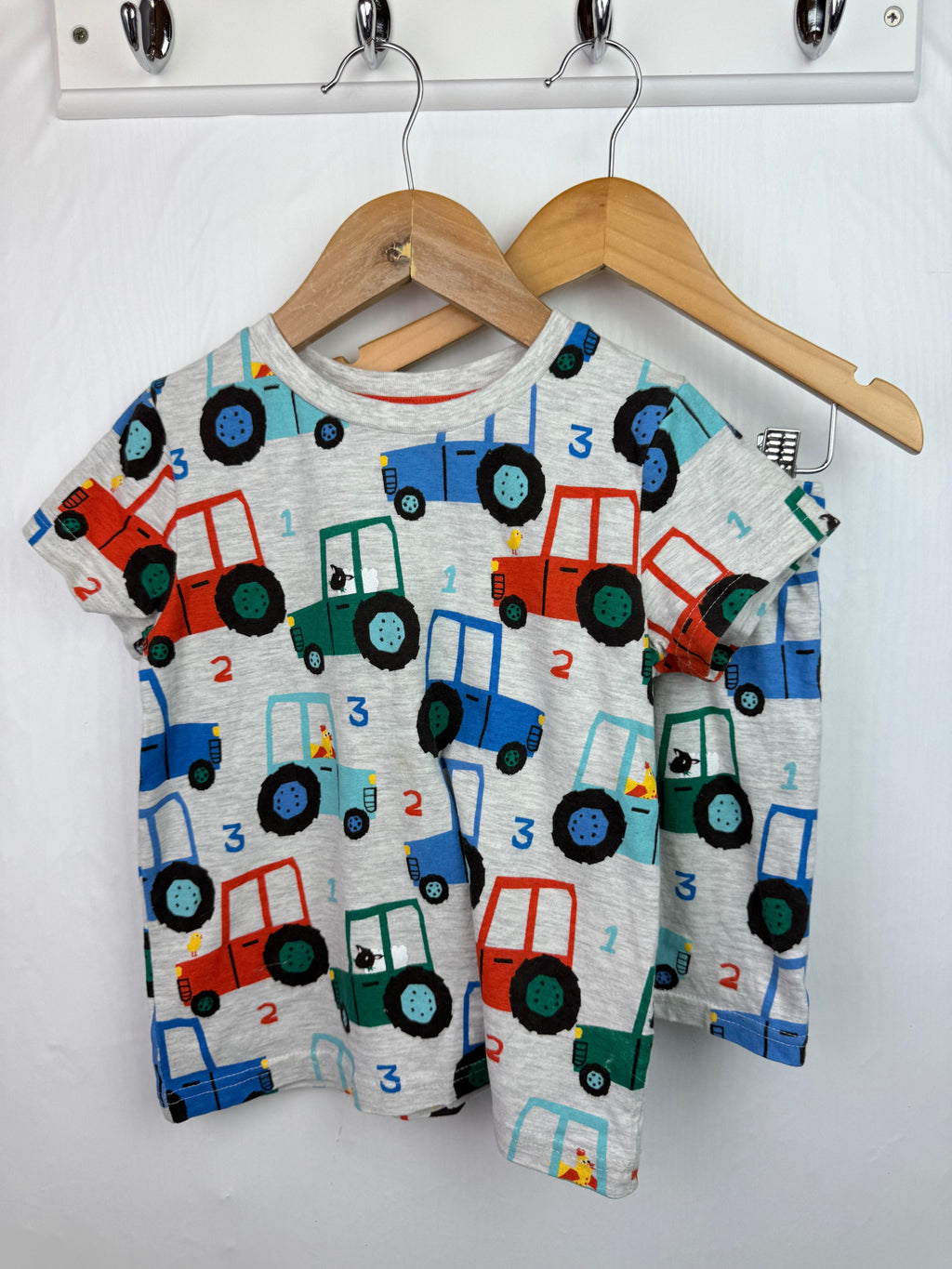 Nutmeg Top & Shorts Set - Boys 5 - 6 Years - Little Ones Preloved. Second Hand Children's & Preloved Baby, Kids, Girls & Boys Clothes. UK online