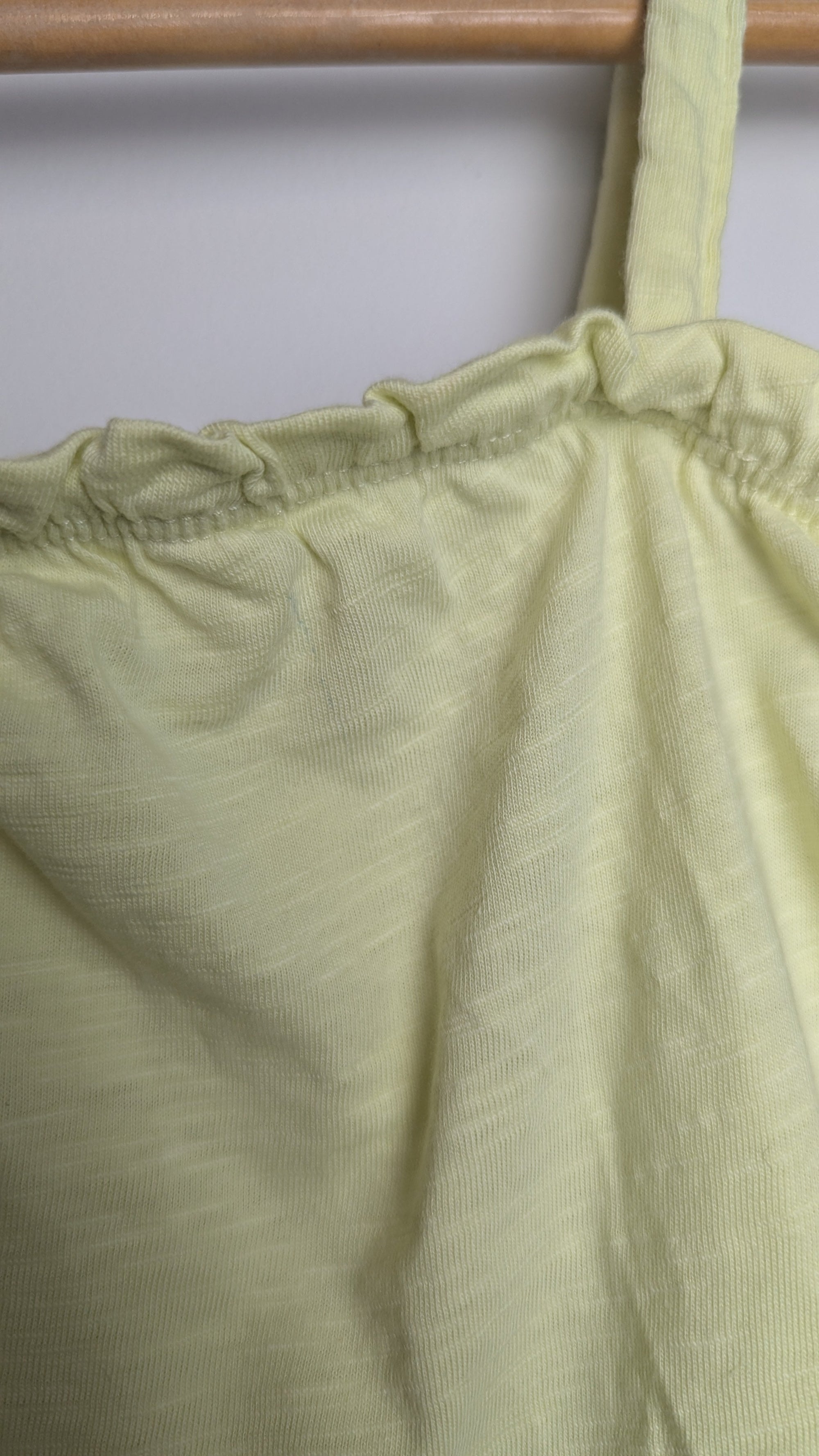 Nutmeg Yellow Sleeveless Top - Girls 3 - 4 Years - Little Ones Preloved. Second Hand Children's & Preloved Baby, Kids, Girls & Boys Clothes. UK online