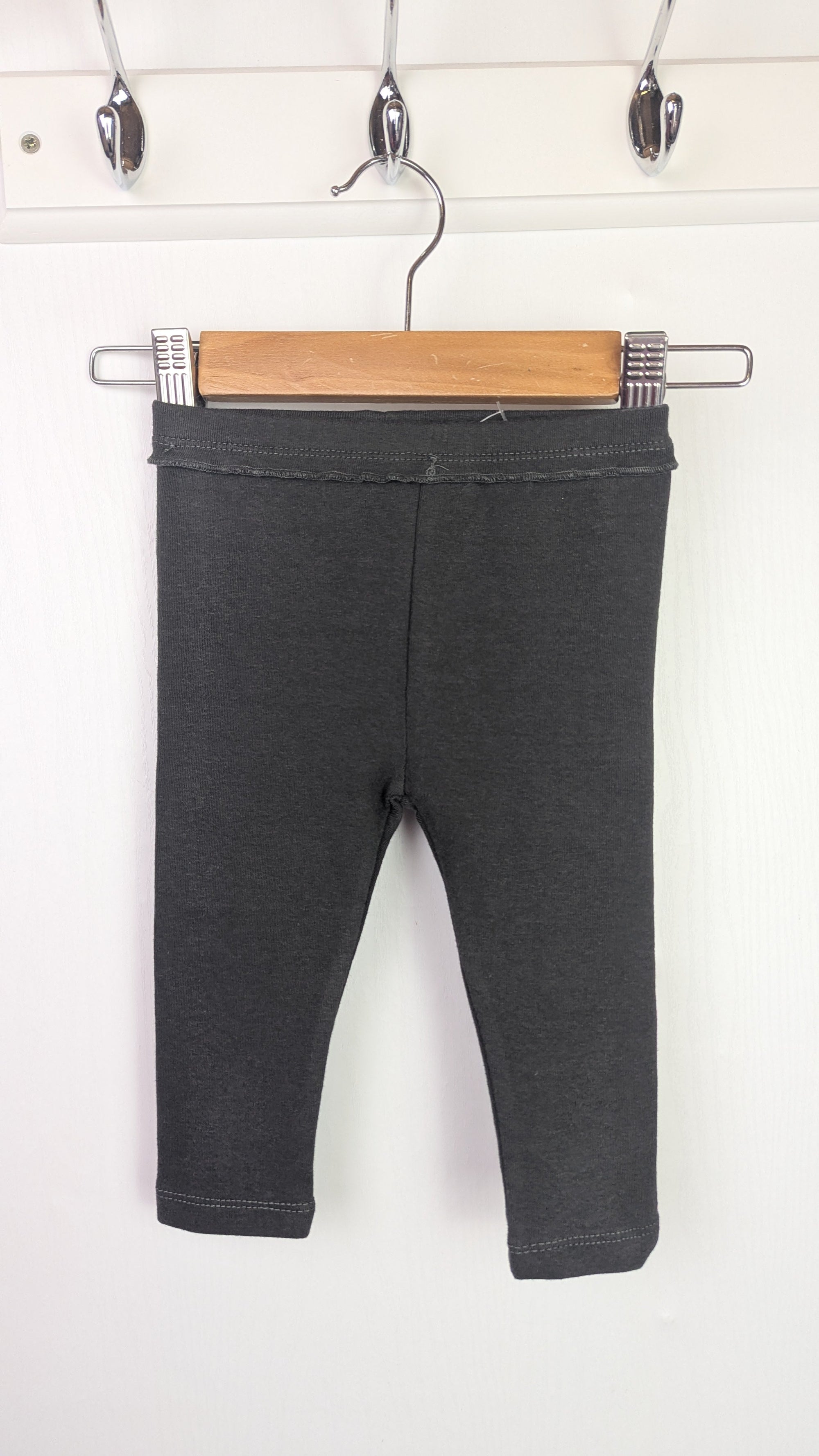 NWOT's Ex - Zara Grey Leggings - Girls 3 - 6 Months - Little Ones Preloved. Second Hand Children's & Preloved Baby, Kids, Girls & Boys Clothes. UK online
