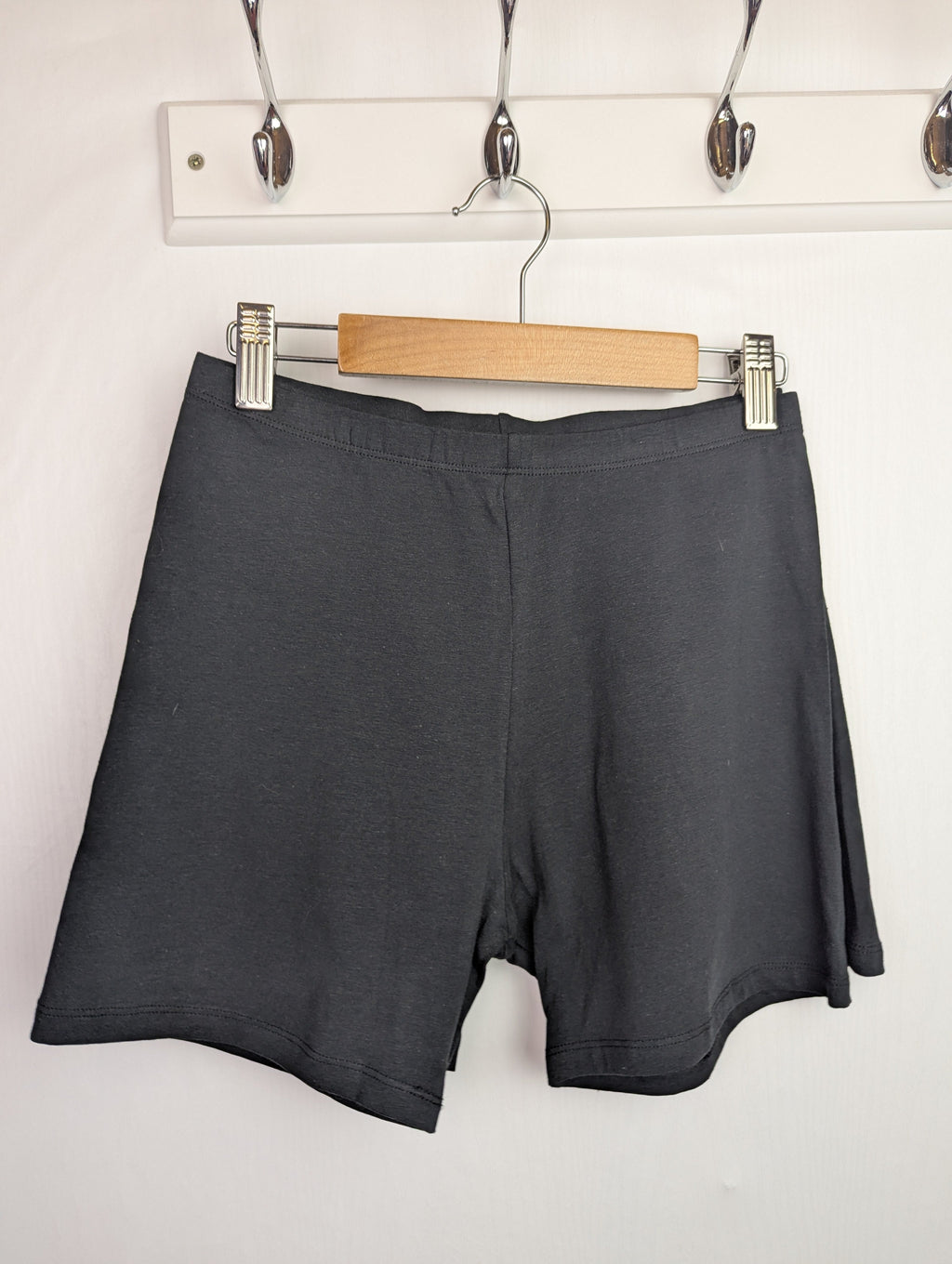 NWOT's F&F 2 - Pack Black Cycle Shorts - Girls 12 - 13 Years - Little Ones Preloved. Second Hand Children's & Preloved Baby, Kids, Girls & Boys Clothes. UK online