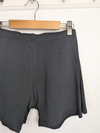 NWOT's F&F 2 - Pack Black Cycle Shorts - Girls 12 - 13 Years - Little Ones Preloved. Second Hand Children's & Preloved Baby, Kids, Girls & Boys Clothes. UK online