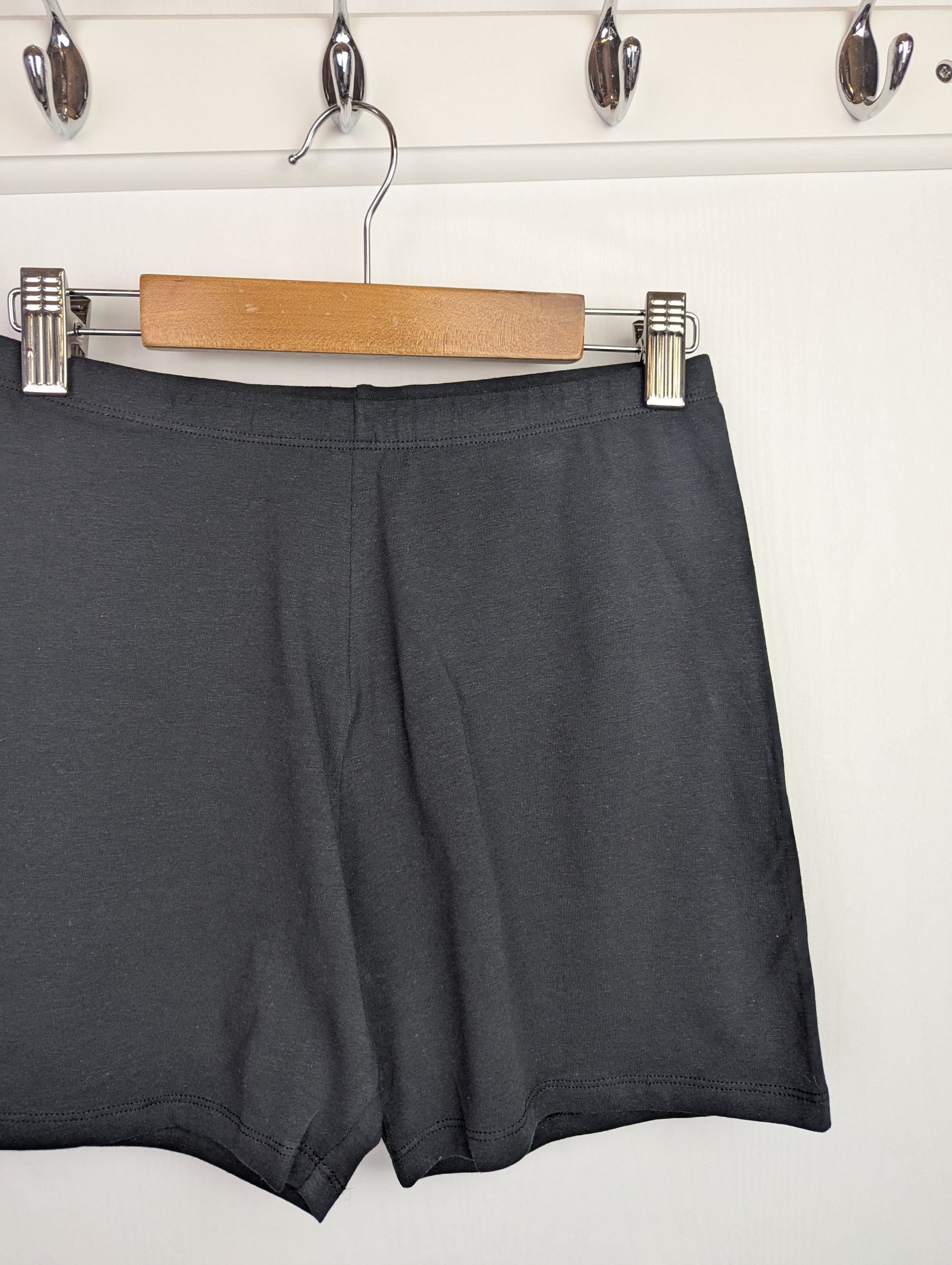NWOT's F&F Black Cycle Shorts - Girls 12 - 13 Years - Little Ones Preloved. Second Hand Children's & Preloved Baby, Kids, Girls & Boys Clothes. UK online
