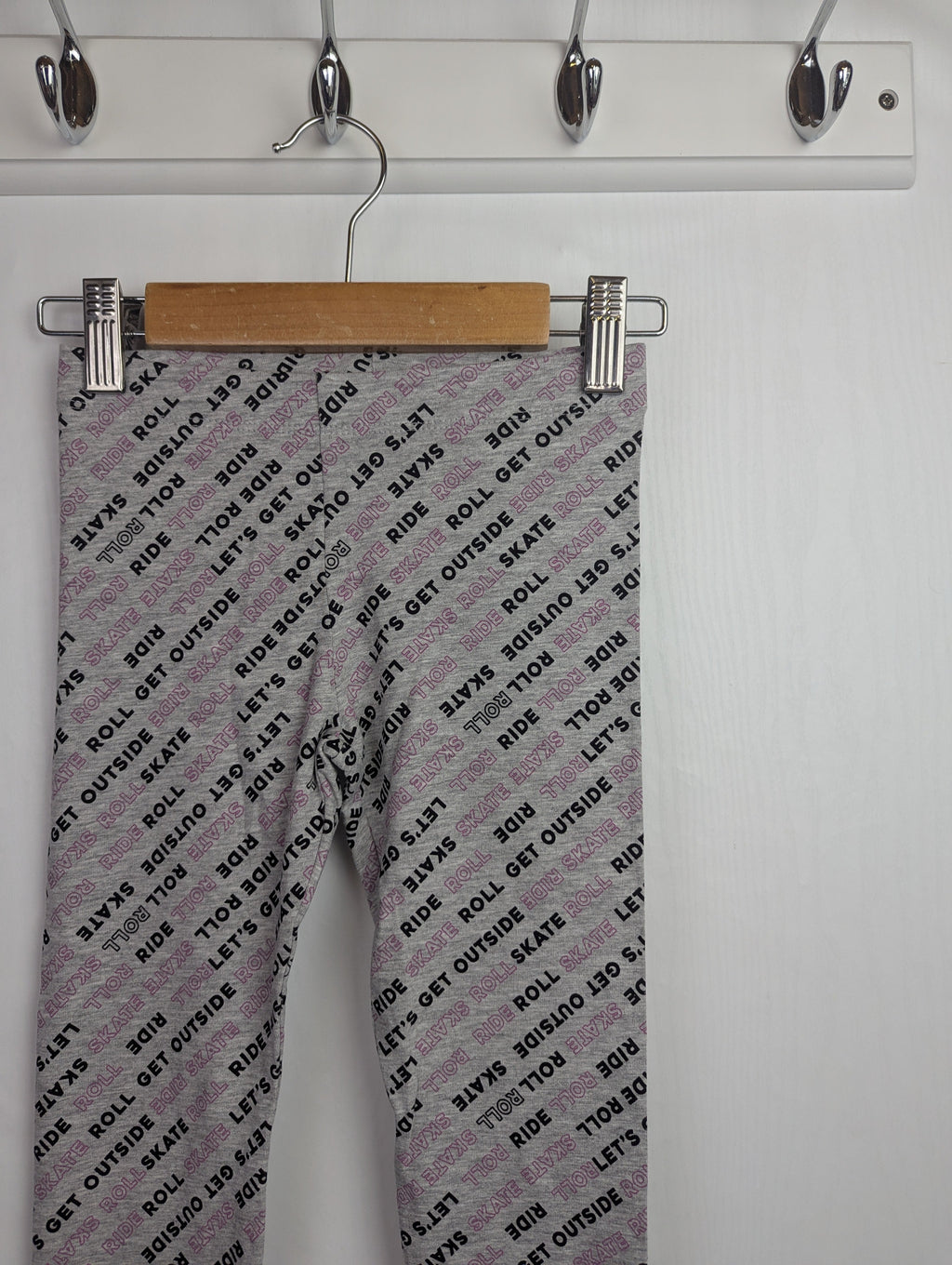 NWOT's F&F Grey Slogan Leggings - Girls 5 - 6 Years - Little Ones Preloved. Second Hand Children's & Preloved Baby, Kids, Girls & Boys Clothes. UK online