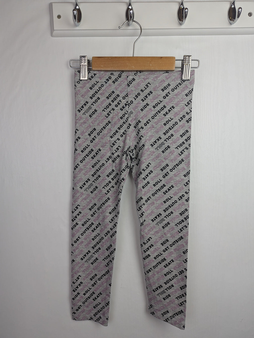 NWOT's F&F Grey Slogan Leggings - Girls 5 - 6 Years - Little Ones Preloved. Second Hand Children's & Preloved Baby, Kids, Girls & Boys Clothes. UK online