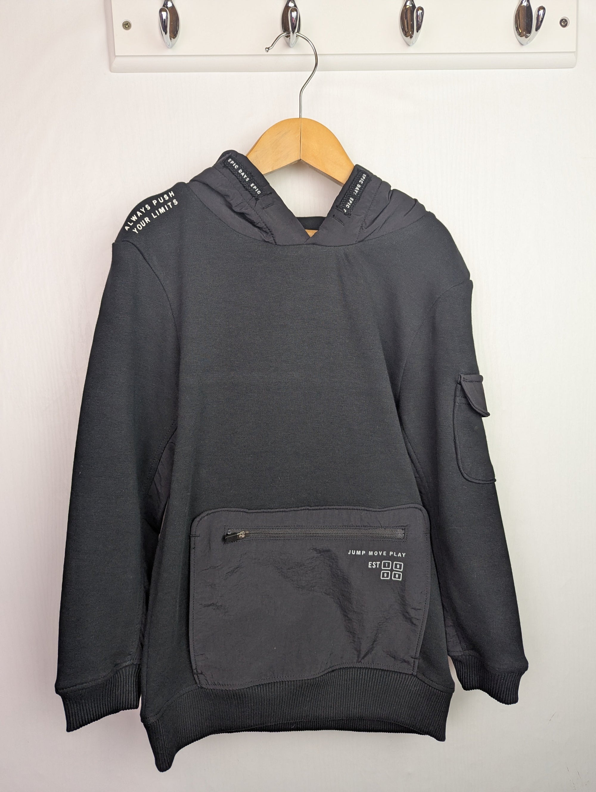 NWOT's George Black Hoodie - Boys 2 - 3 Years - Little Ones Preloved. Second Hand Children's & Preloved Baby, Kids, Girls & Boys Clothes. UK online