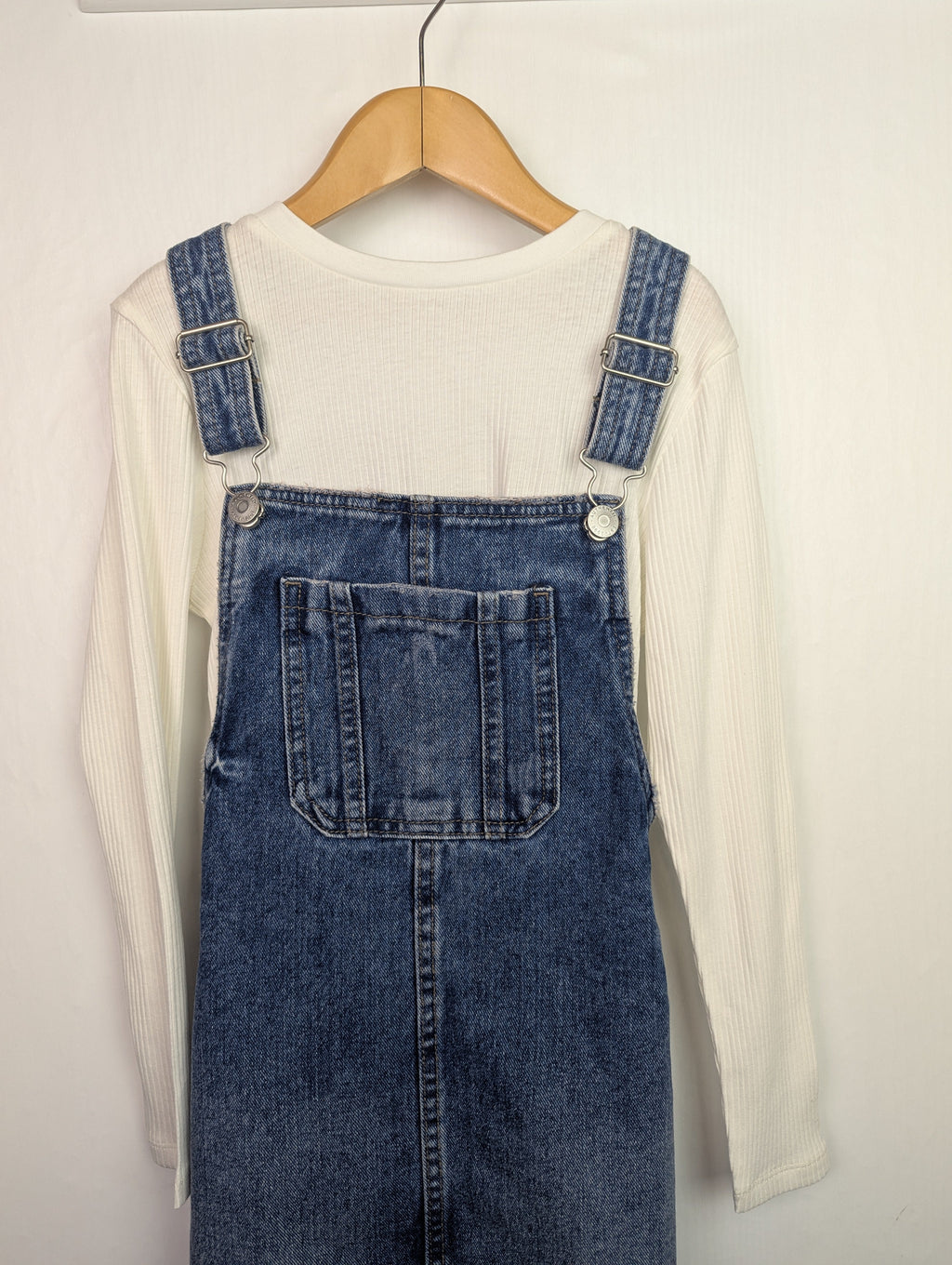 NWOT's George Denim Dress & Top - Girls 8 - 9 Years - Little Ones Preloved. Second Hand Children's & Preloved Baby, Kids, Girls & Boys Clothes. UK online