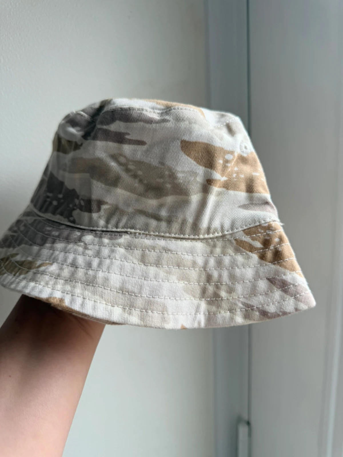 NWOT’s M&S Beige Camo Bucket Hat - Unisex 12 - 18 months - Little Ones Preloved. Second Hand Children's & Preloved Baby, Kids, Girls & Boys Clothes. UK online