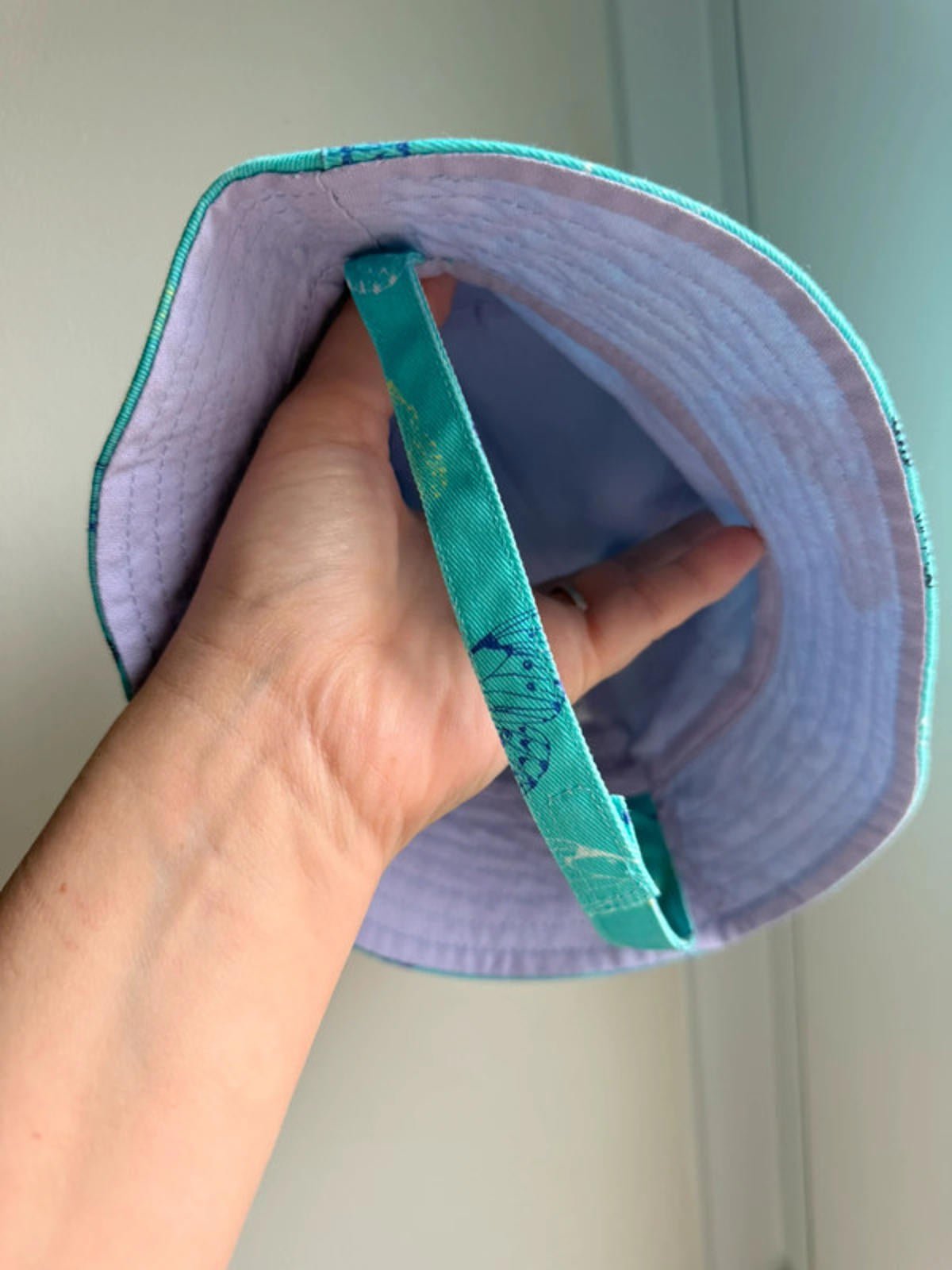 Nwot’s M&S Butterfly Summer Bucket Hat - Girls 12 - 18 Months - Little Ones Preloved. Second Hand Children's & Preloved Baby, Kids, Girls & Boys Clothes. UK online