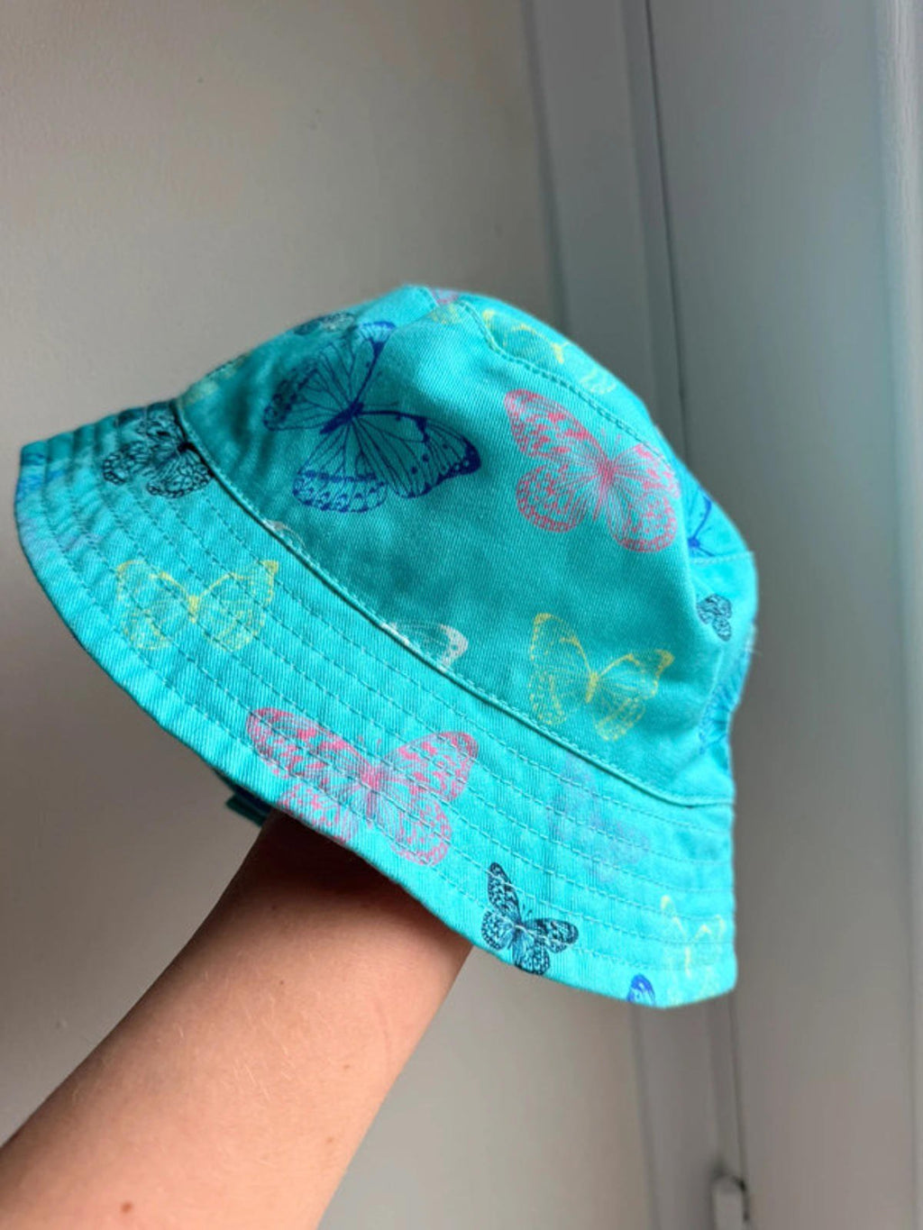 Nwot’s M&S Butterfly Summer Bucket Hat - Girls 12 - 18 Months - Little Ones Preloved. Second Hand Children's & Preloved Baby, Kids, Girls & Boys Clothes. UK online