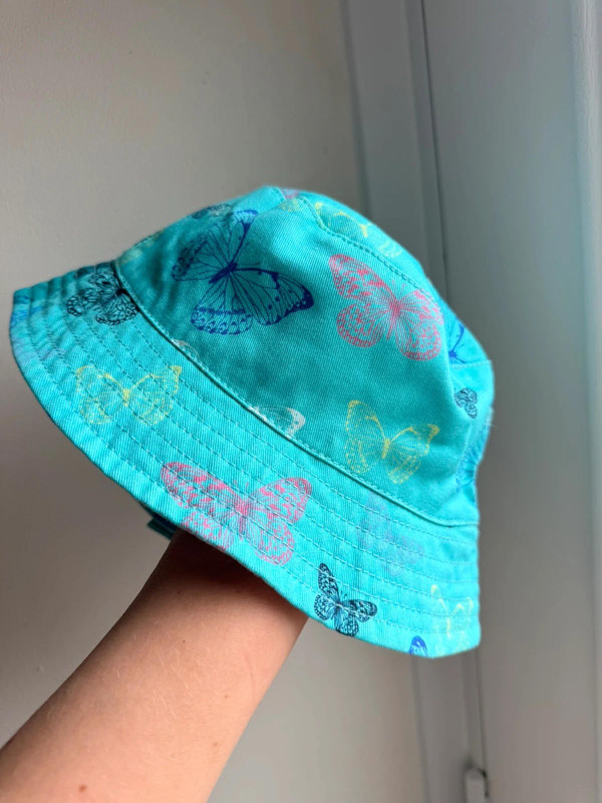 Nwot’s M&S Butterfly Summer Bucket Hat - Girls 12 - 18 Months - Little Ones Preloved. Second Hand Children's & Preloved Baby, Kids, Girls & Boys Clothes. UK online