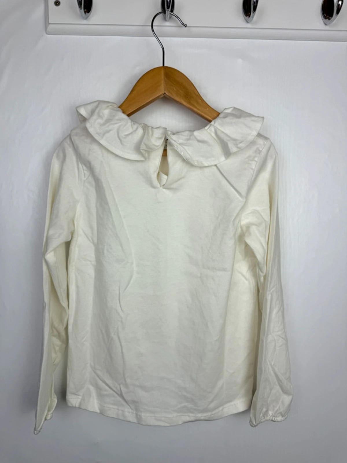 Nwot’s Next Cream Bear Collared Top - Girls 4 - 5 Years - Little Ones Preloved. Second Hand Children's & Preloved Baby, Kids, Girls & Boys Clothes. UK online