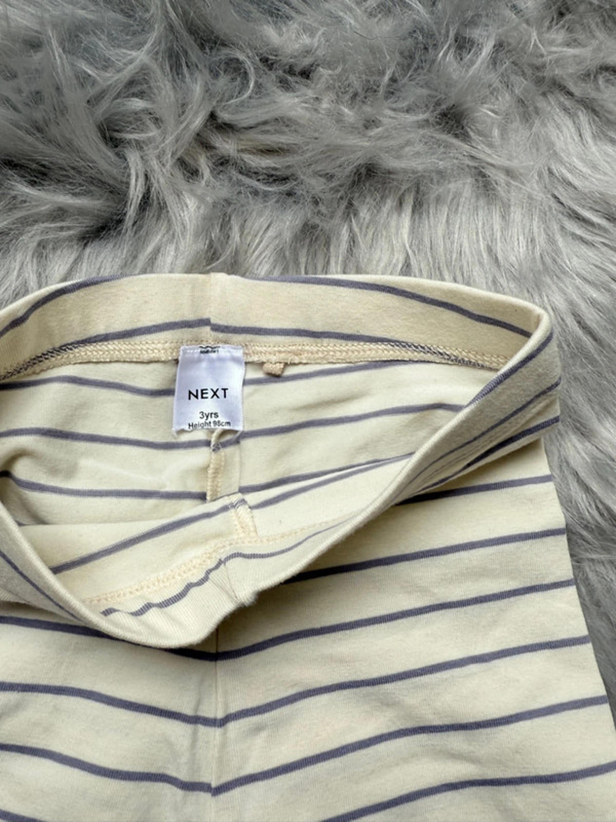 Nwot’s Next Cream & Grey Striped Leggings - Girls 3 Years - Little Ones Preloved. Second Hand Children's & Preloved Baby, Kids, Girls & Boys Clothes. UK online