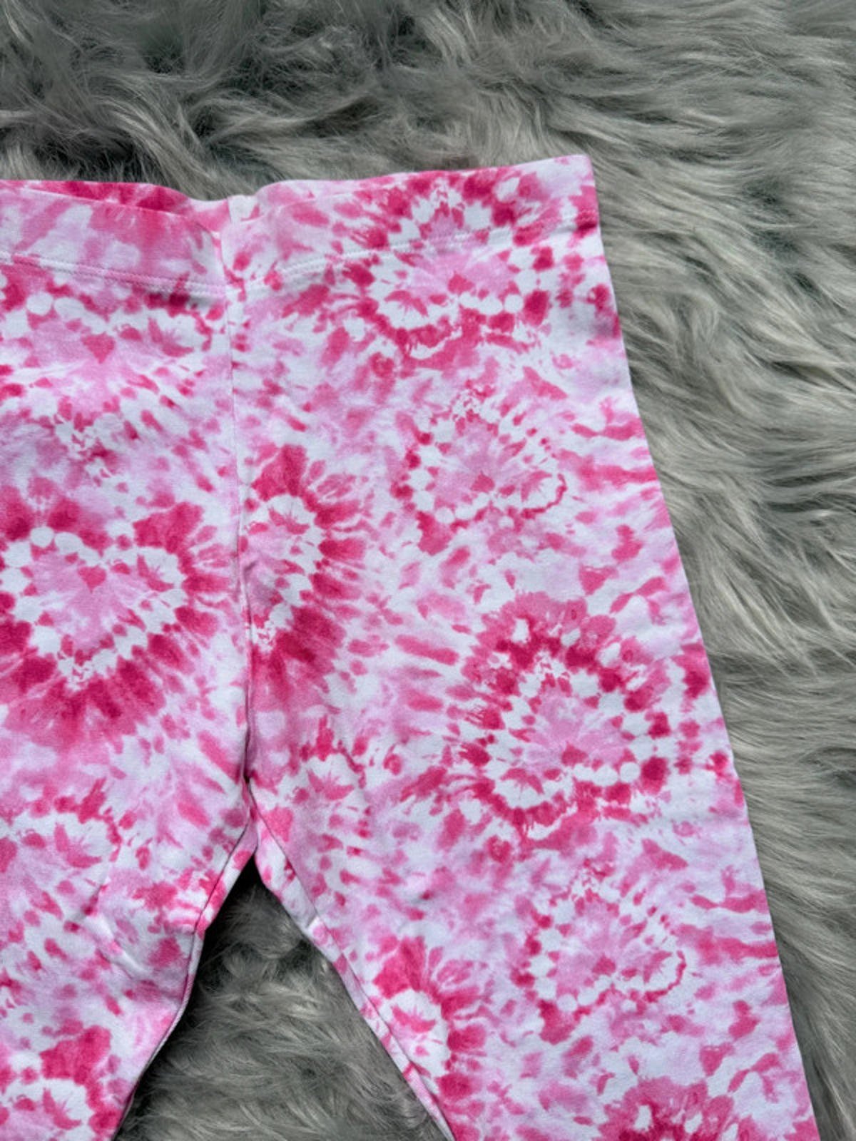 Nwot’s Next Tie Dye Heart Leggings - Girls 9 Years - Little Ones Preloved. Second Hand Children's & Preloved Baby, Kids, Girls & Boys Clothes. UK online