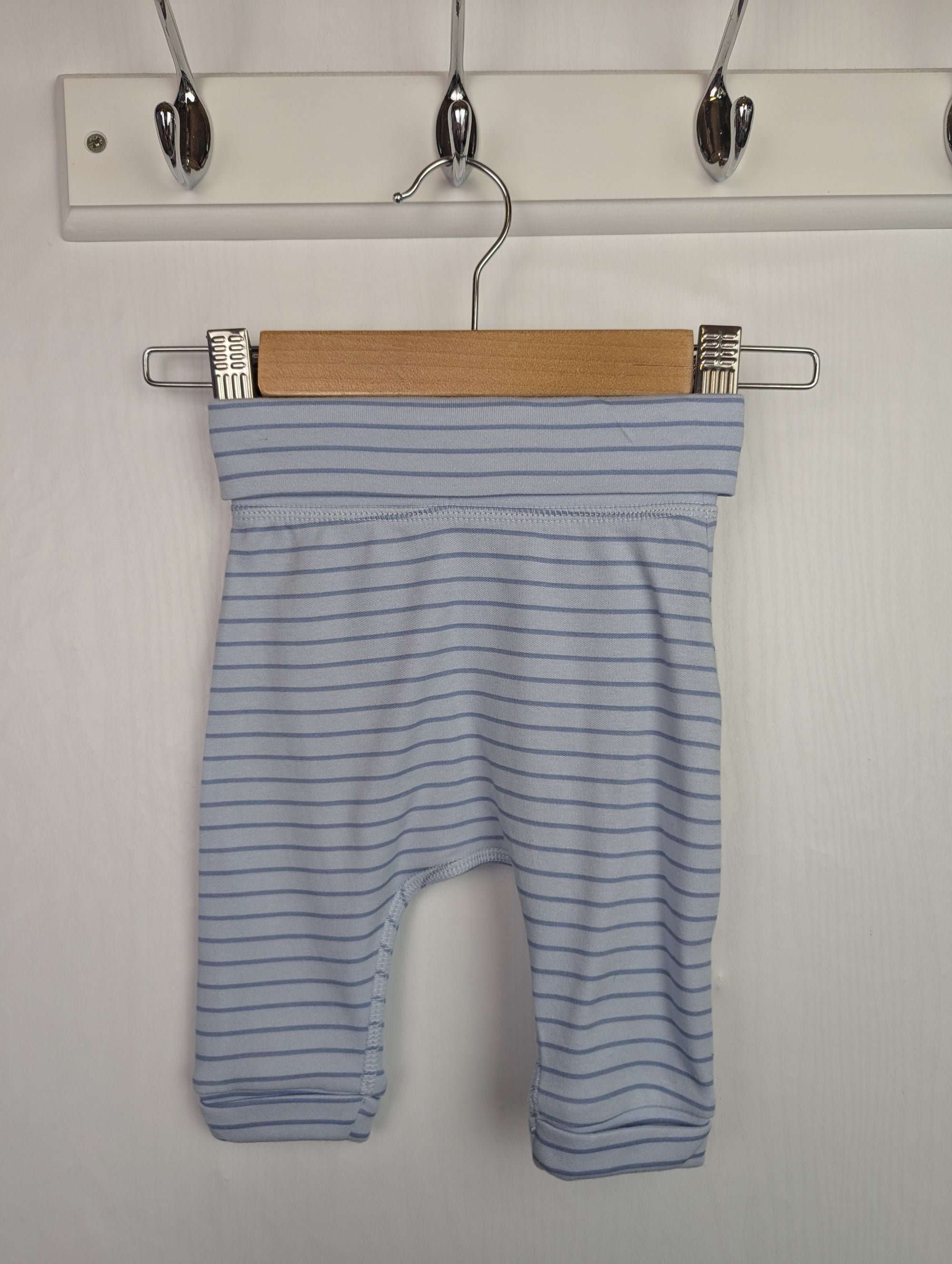 NWOT's Nutmeg Blue Leggings - Boys 0 - 3 Months - Little Ones Preloved. Second Hand Children's & Preloved Baby, Kids, Girls & Boys Clothes. UK online