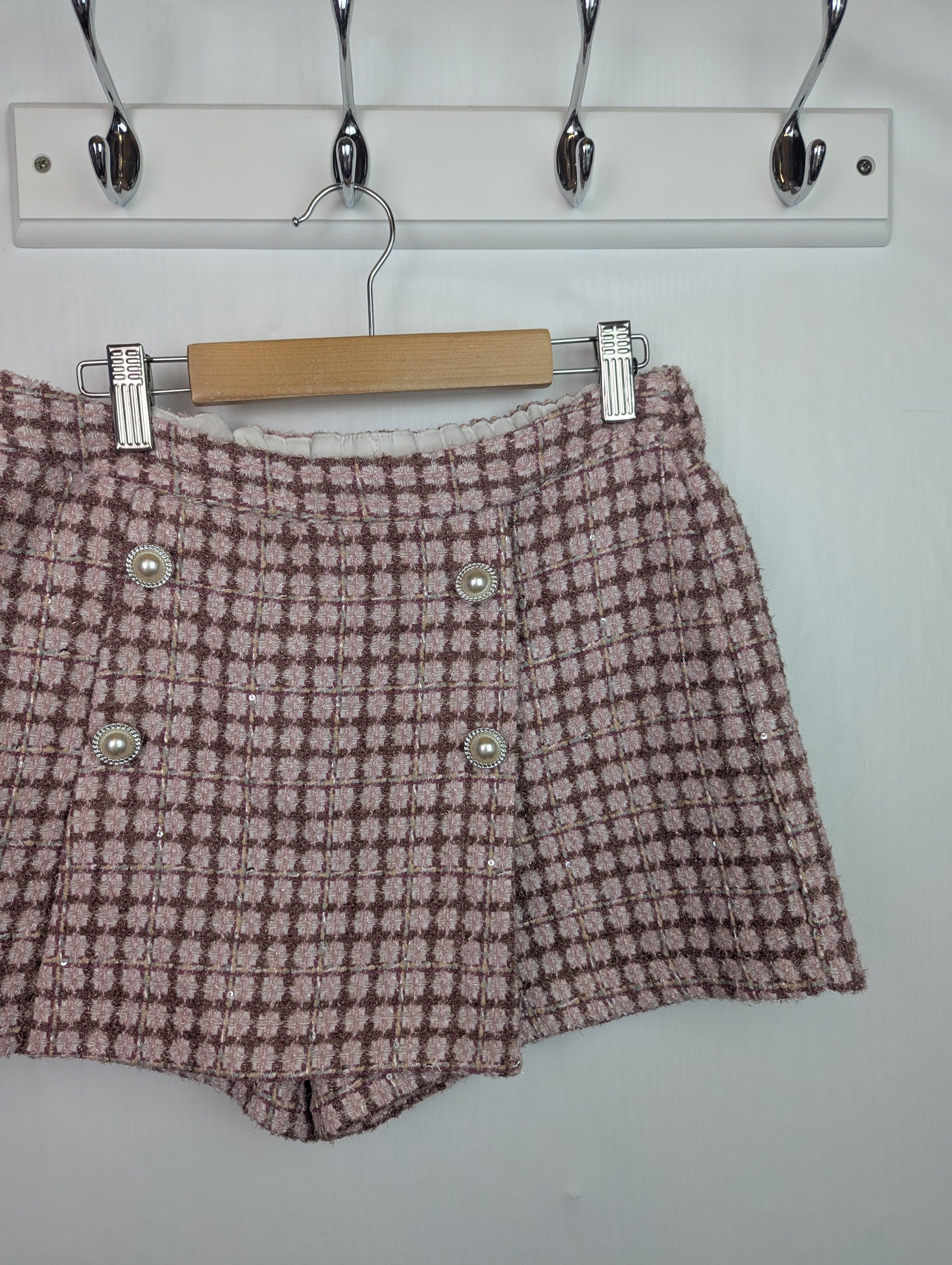 NWOT's Pink Checked Skort - Girls 11 - 12 Years - Little Ones Preloved. Second Hand Children's & Preloved Baby, Kids, Girls & Boys Clothes. UK online